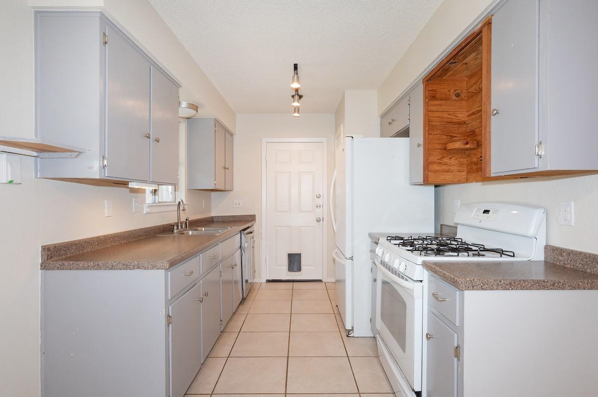 8202 Longview Rd, Austin, TX 78745