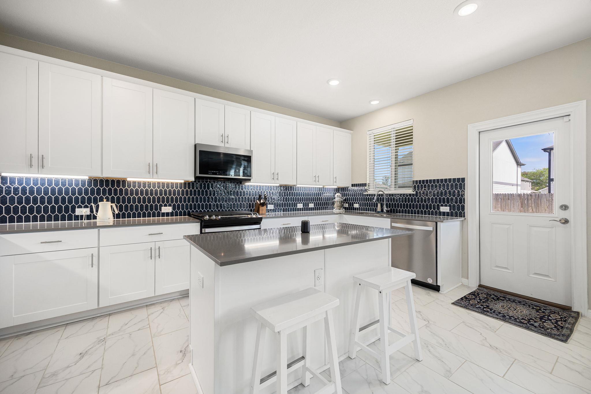 5406 Mars Ln, Austin, TX 78724