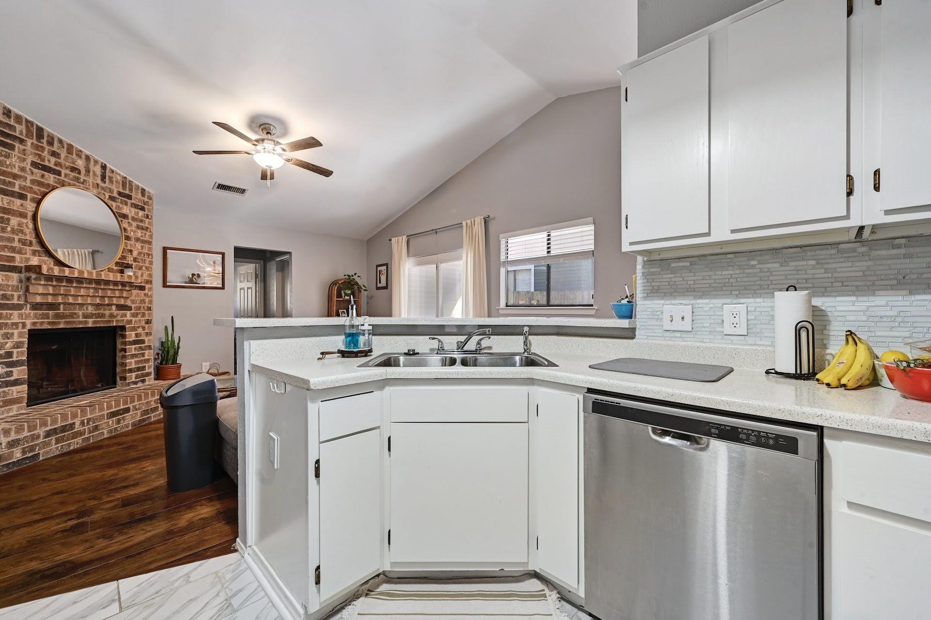 2503 HOWELLWOOD Way # B, Austin, TX 78748