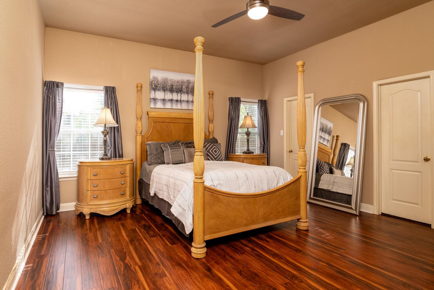 805 Oak Park Dr, Round Rock, TX 78681