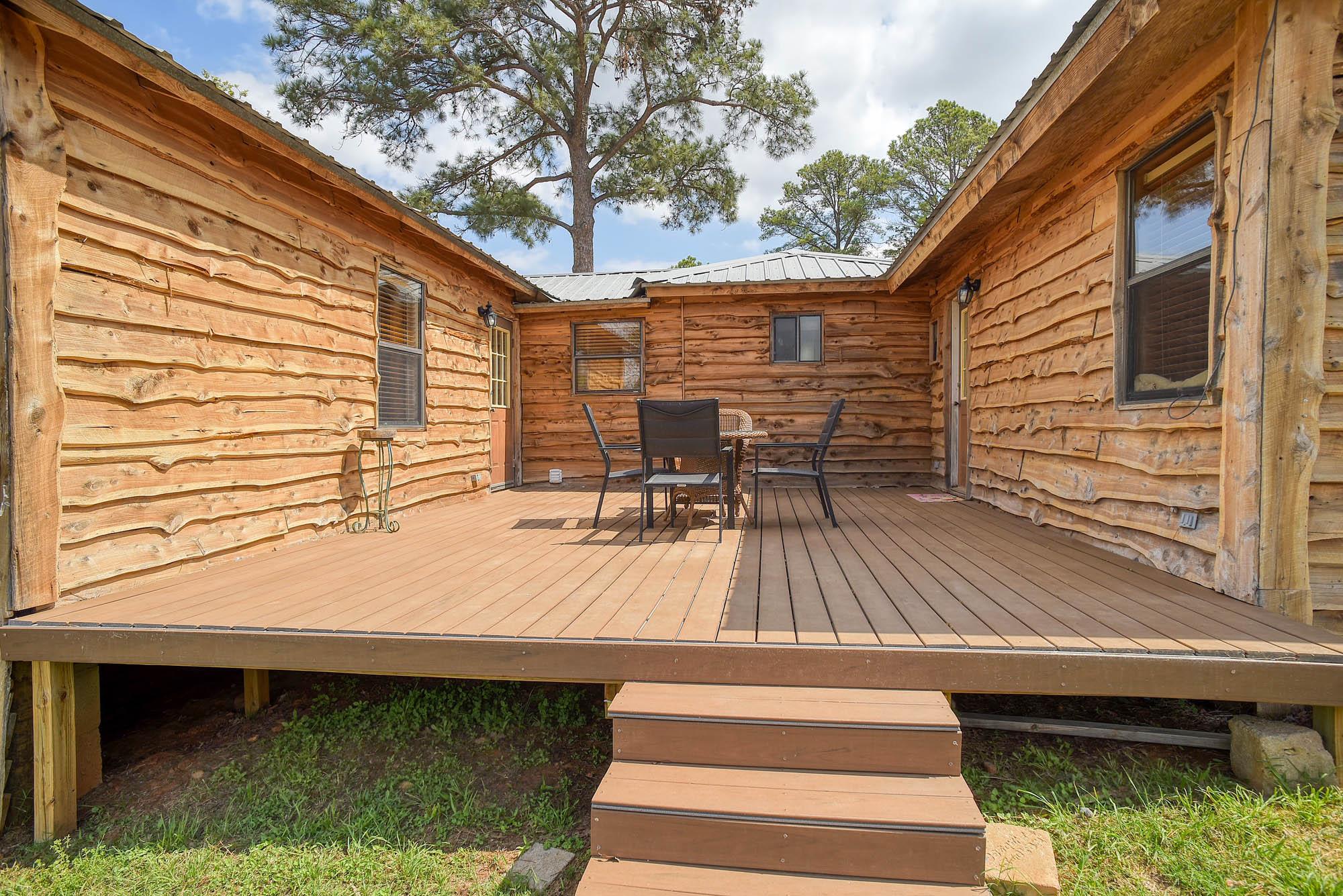 254 Copeland Hill Rd, Smithville, TX 78957