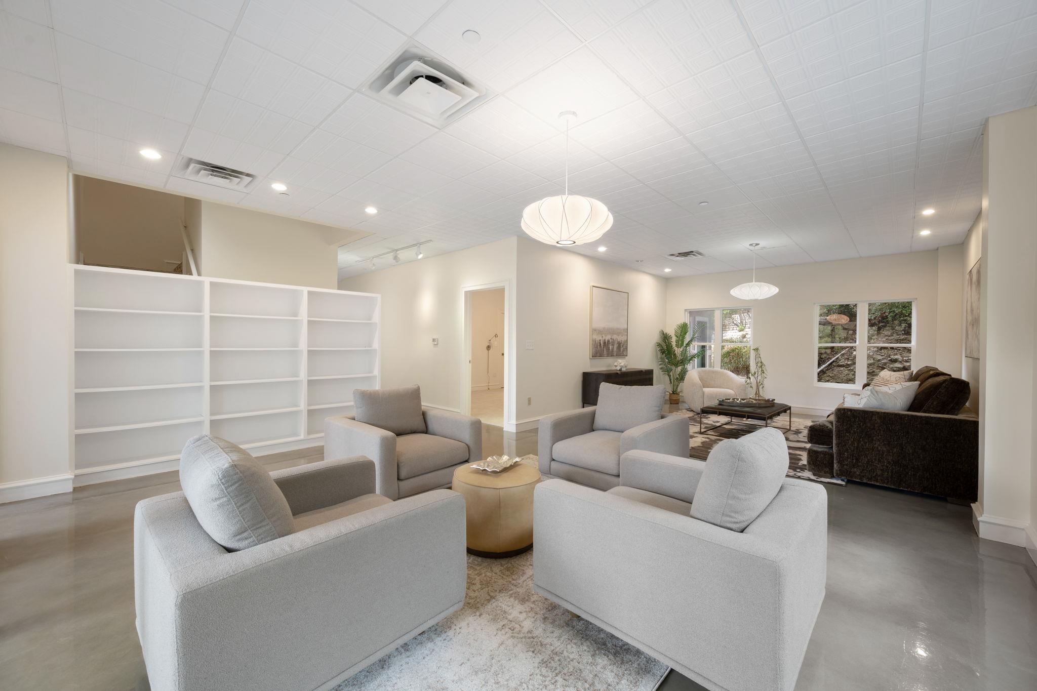 3 Brett Cv, Austin, TX 78746