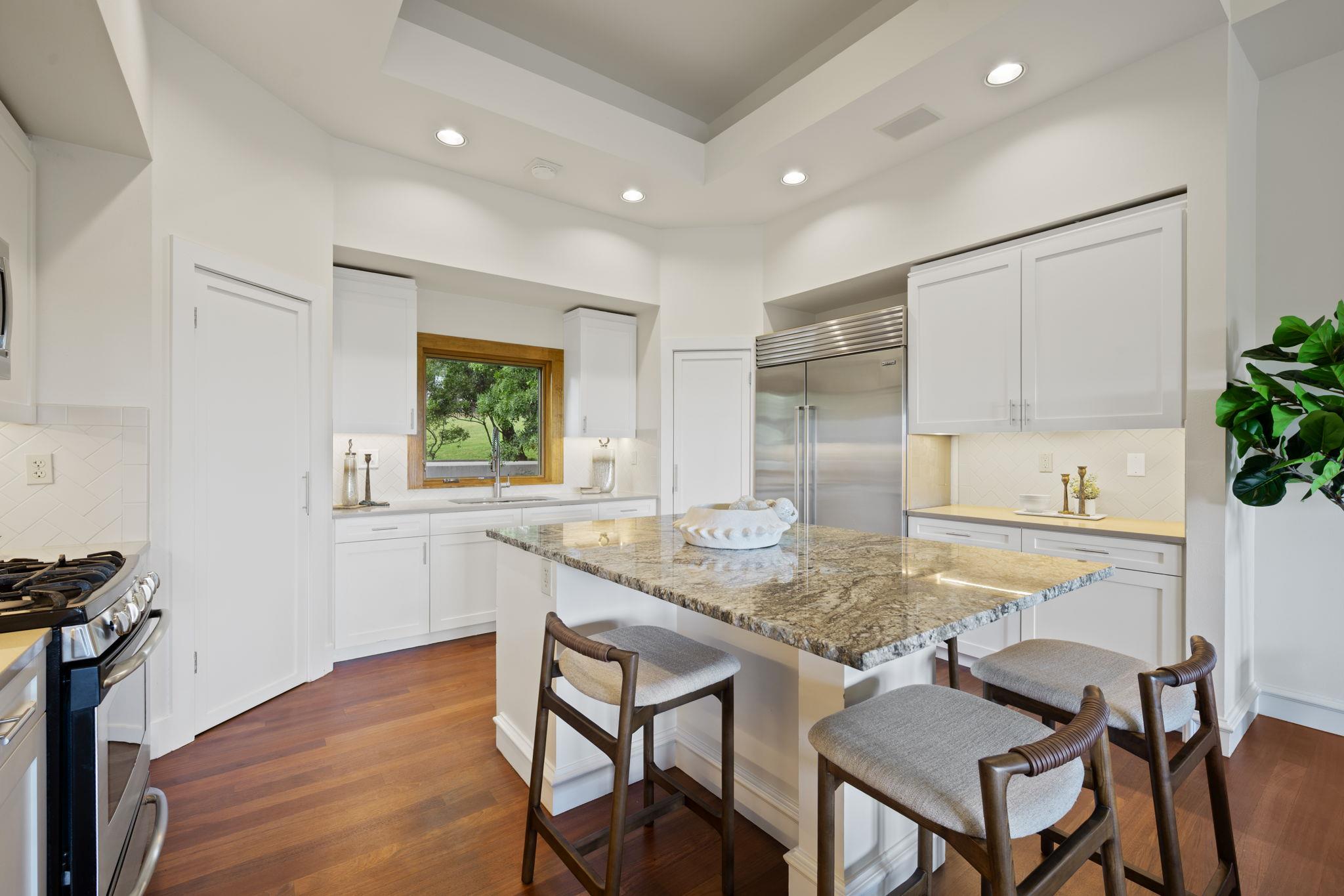 3 Brett Cv, Austin, TX 78746