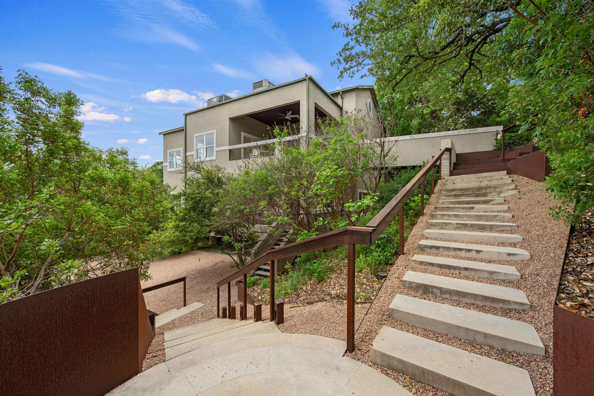 3 Brett Cv, Austin, TX 78746