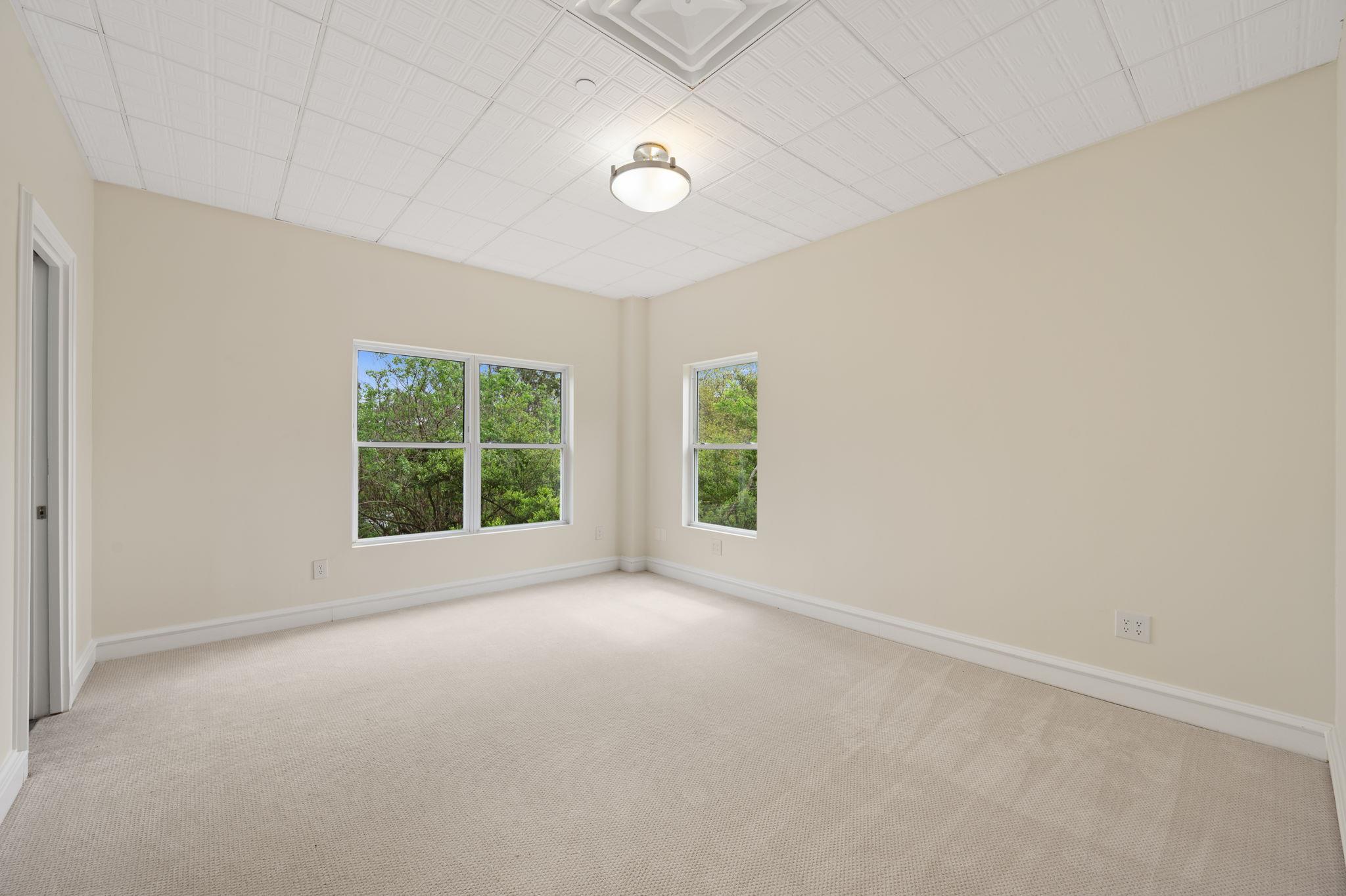 3 Brett Cv, Austin, TX 78746