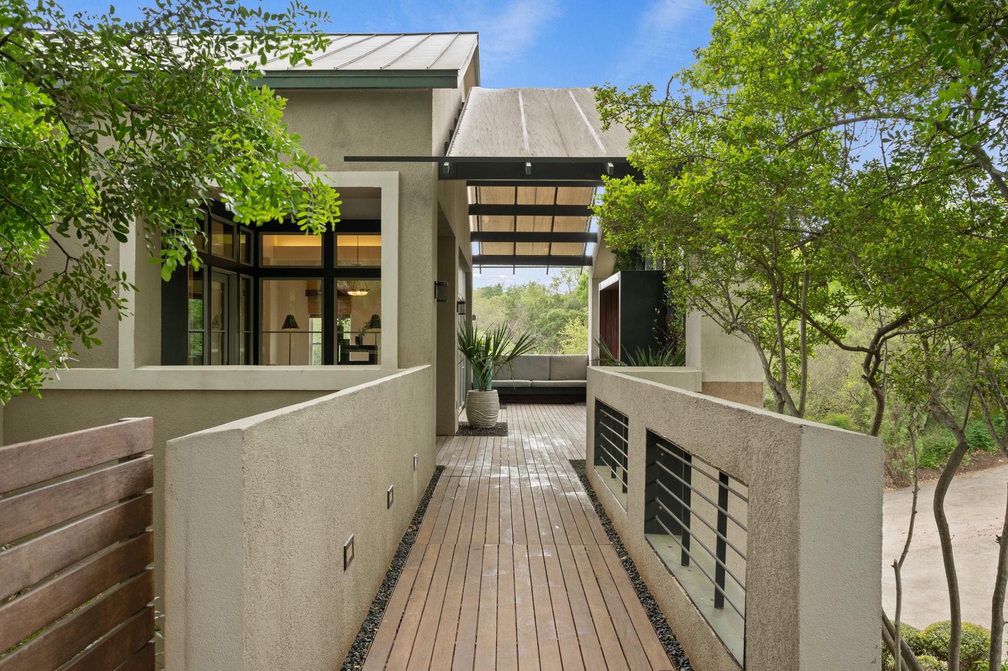 3 Brett Cv, Austin, TX 78746