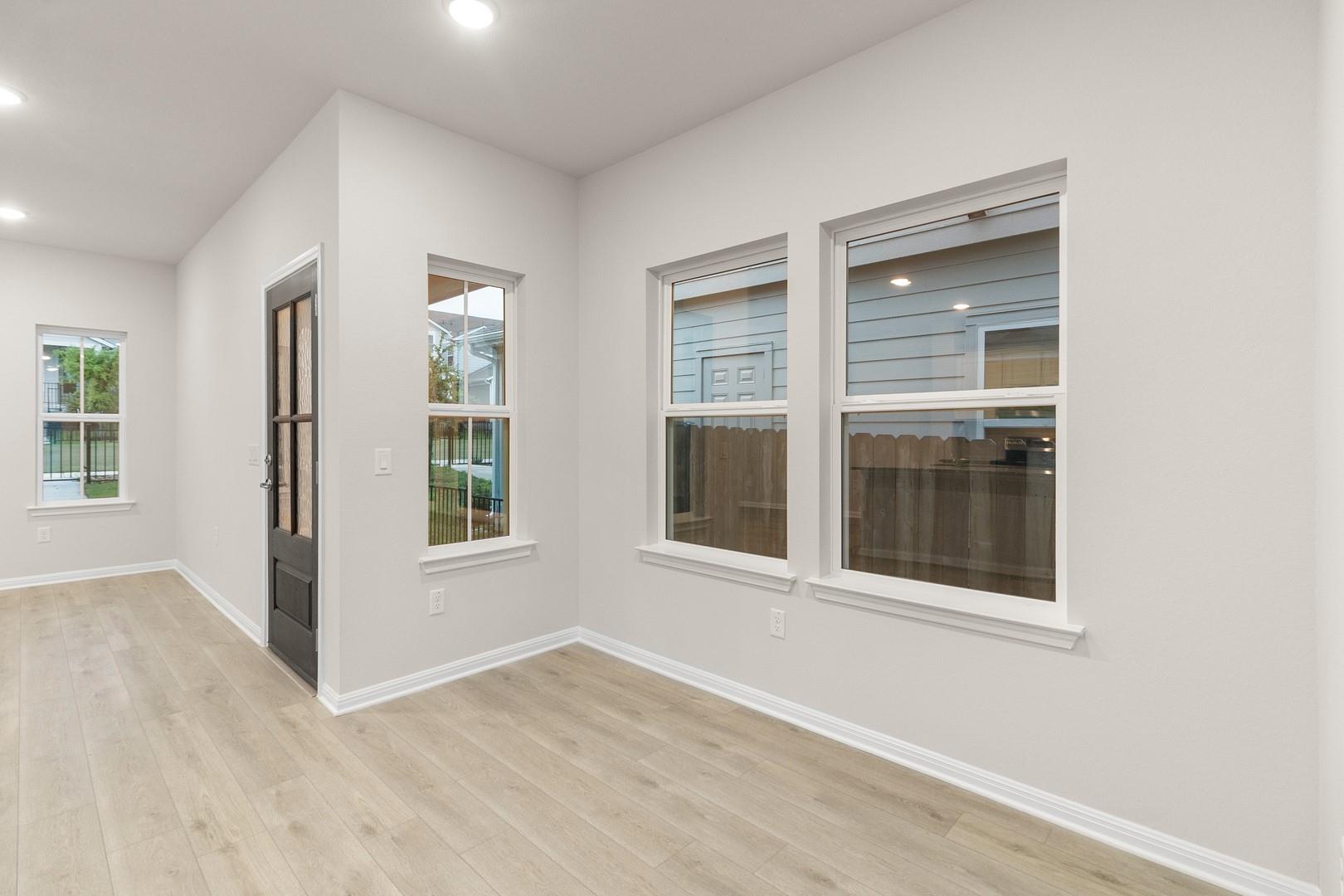 16714 Sonoma Breeze Dr, Manor, TX 78653