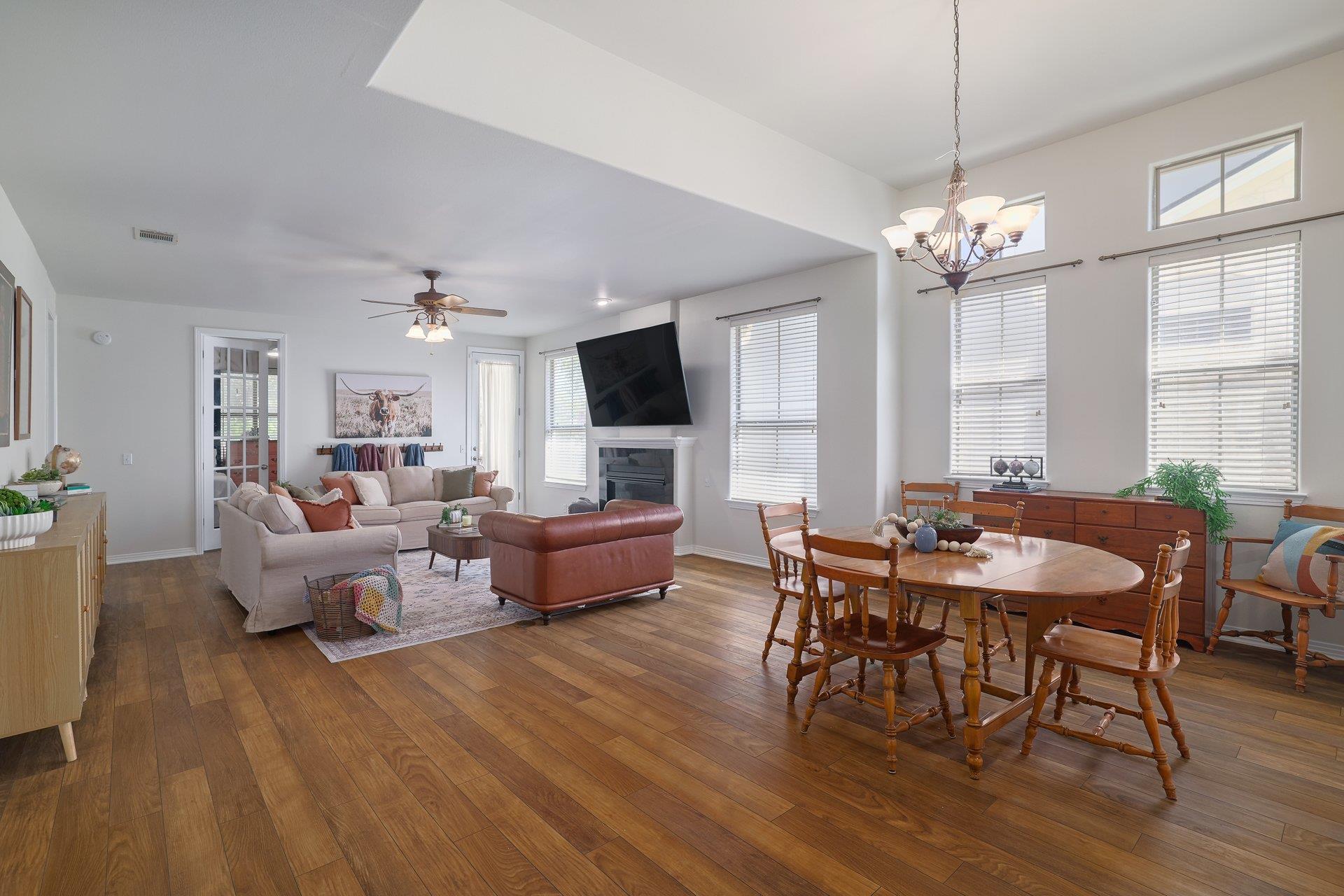 11558 Spicewood Pkwy # 17, Austin, TX 78750