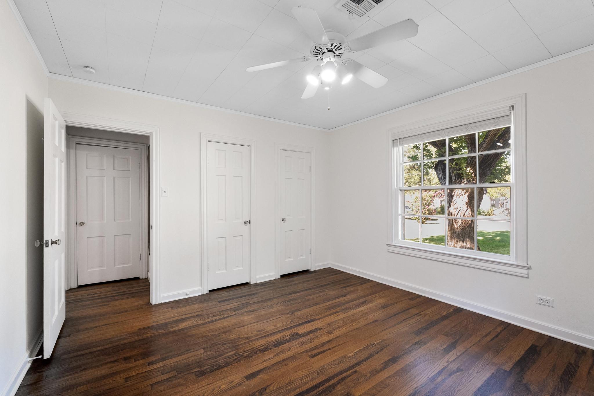 1707 LEXINGTON St, Taylor, TX 76574