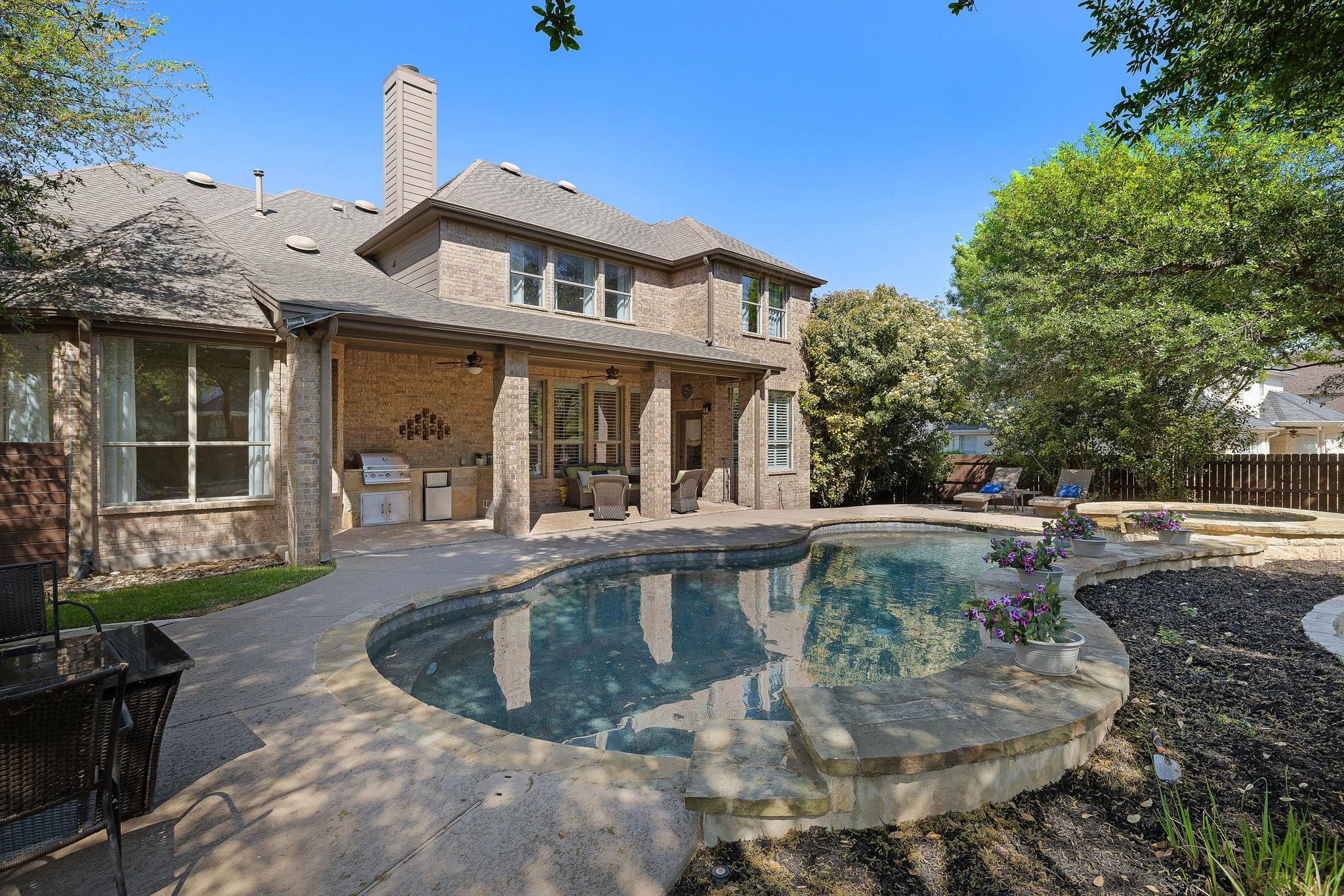 2237 Hamlet Cir, Round Rock, TX 78664