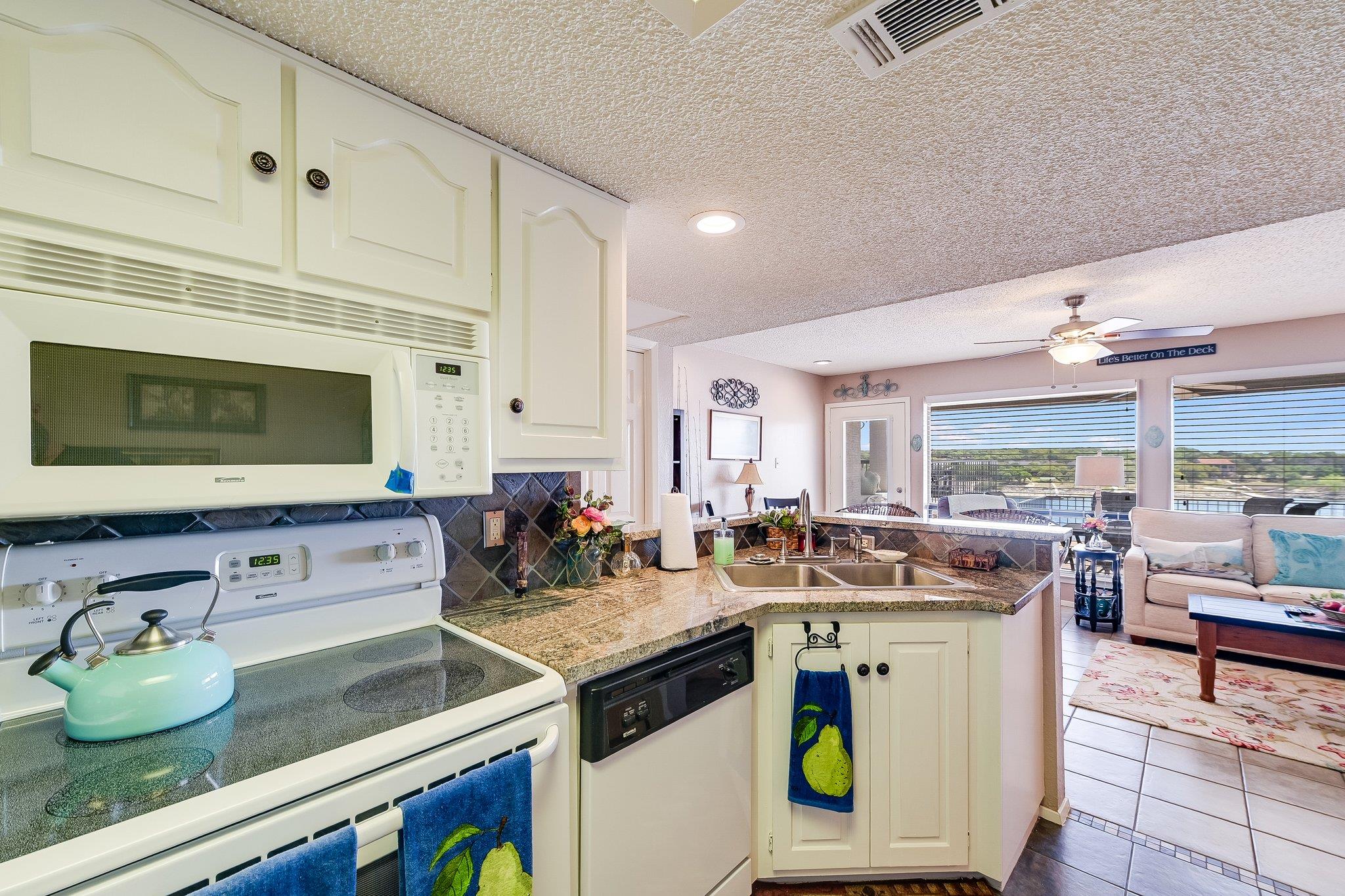 1601 Judy Lynn Dr # 109, Spicewood, TX 78669