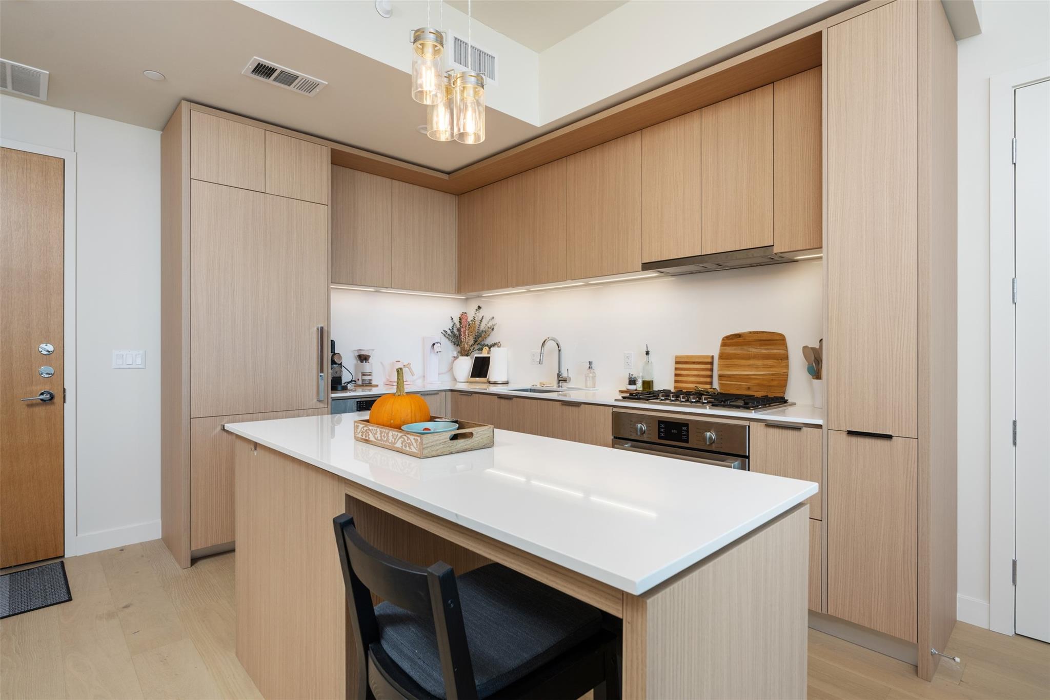 44 East Ave # 3108, Austin, TX 78701