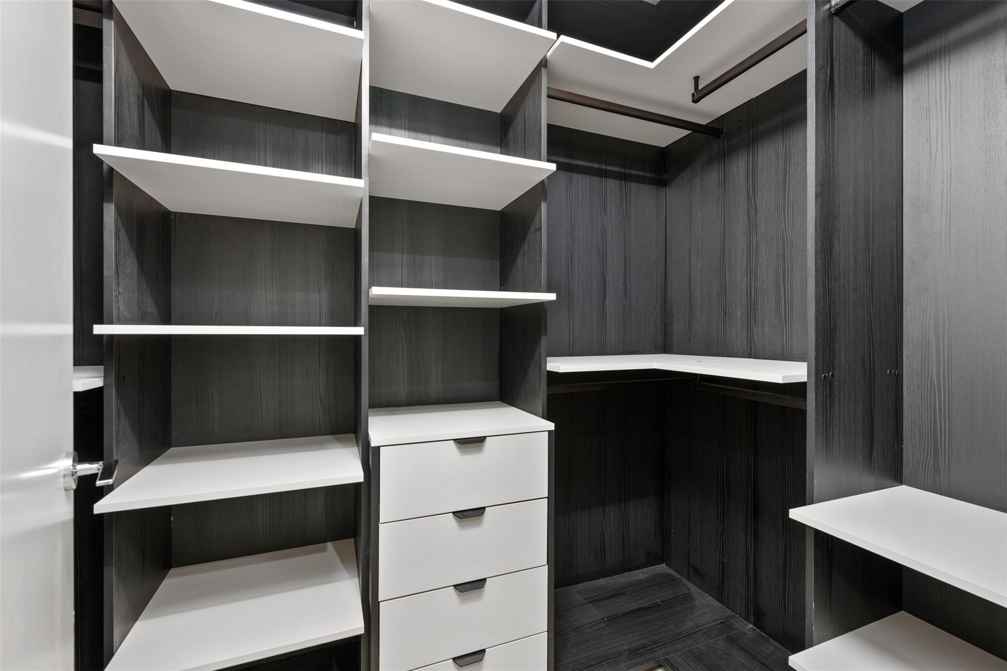 44 East Ave # 3108, Austin, TX 78701