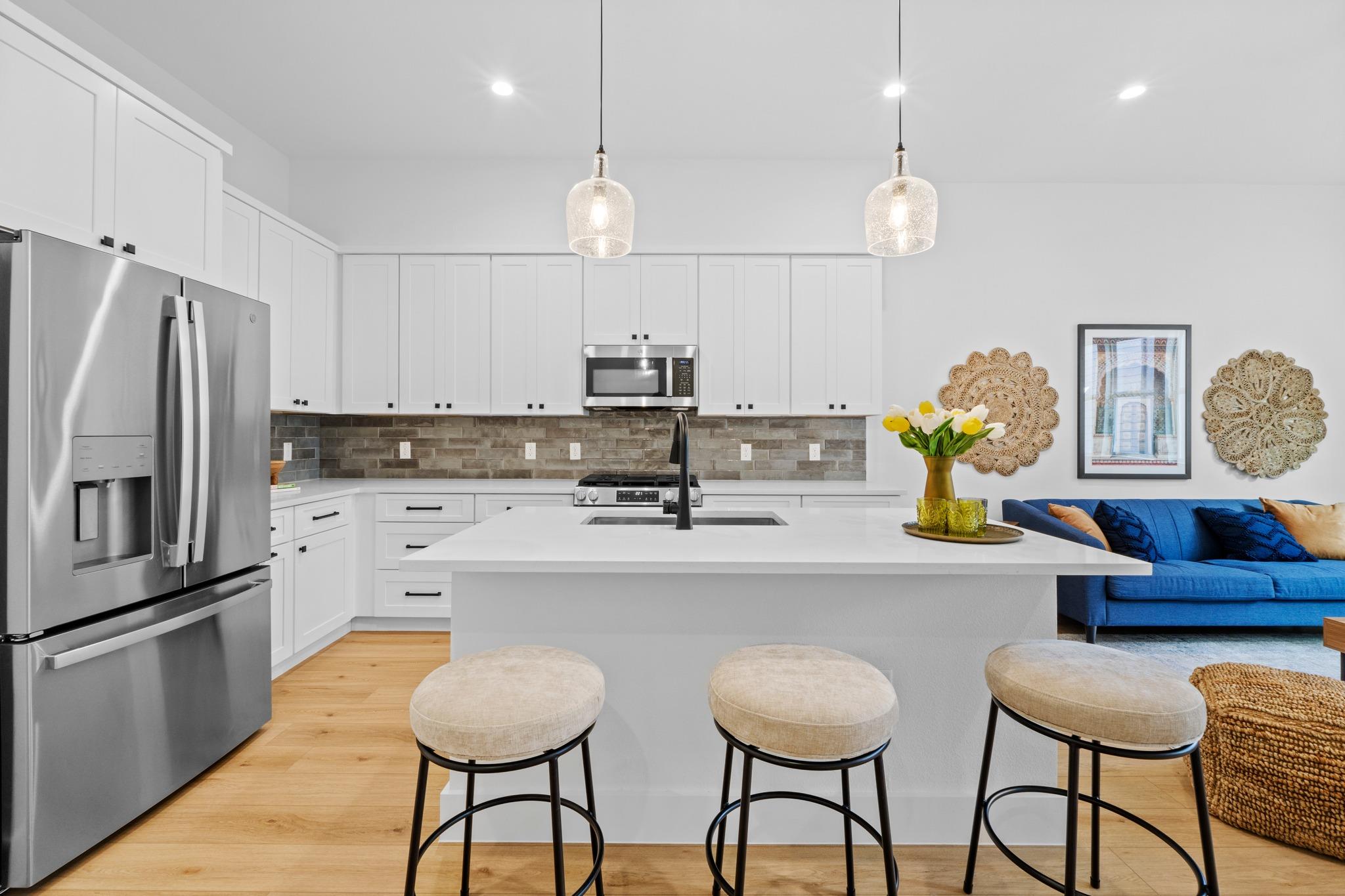 909 Calle Limon # 2, Austin, TX 78702