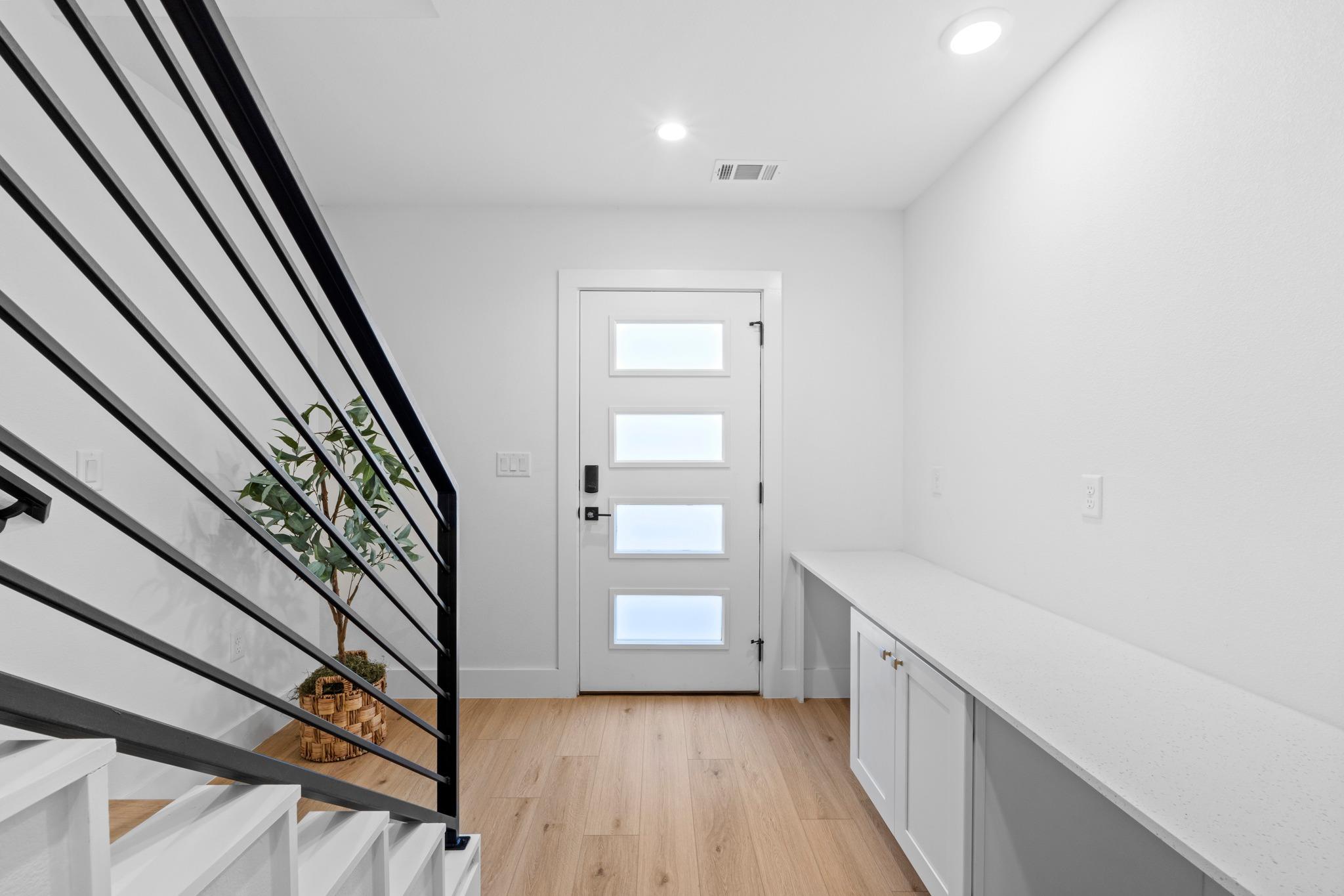 909 Calle Limon # 2, Austin, TX 78702