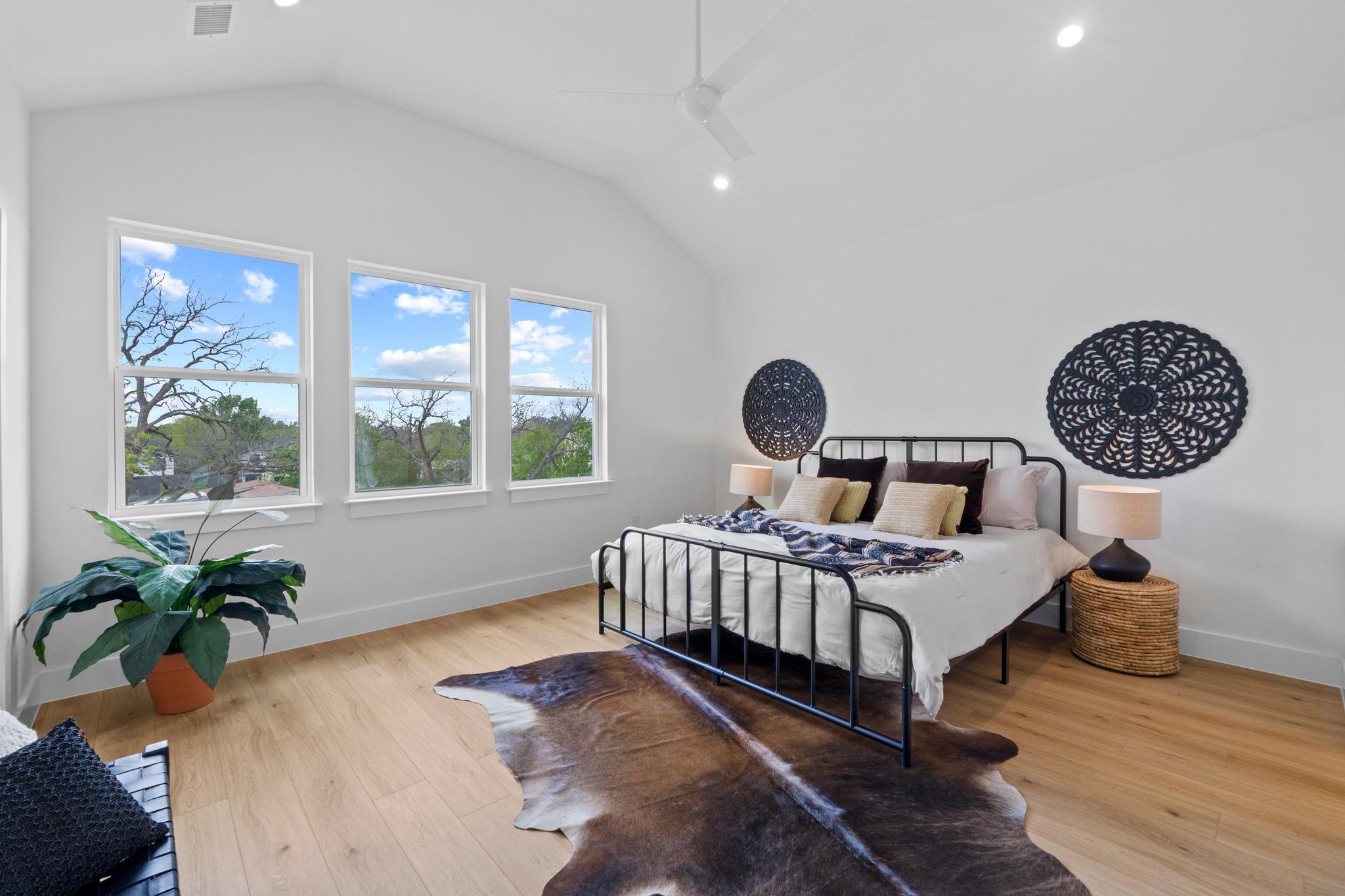 909 Calle Limon # 2, Austin, TX 78702