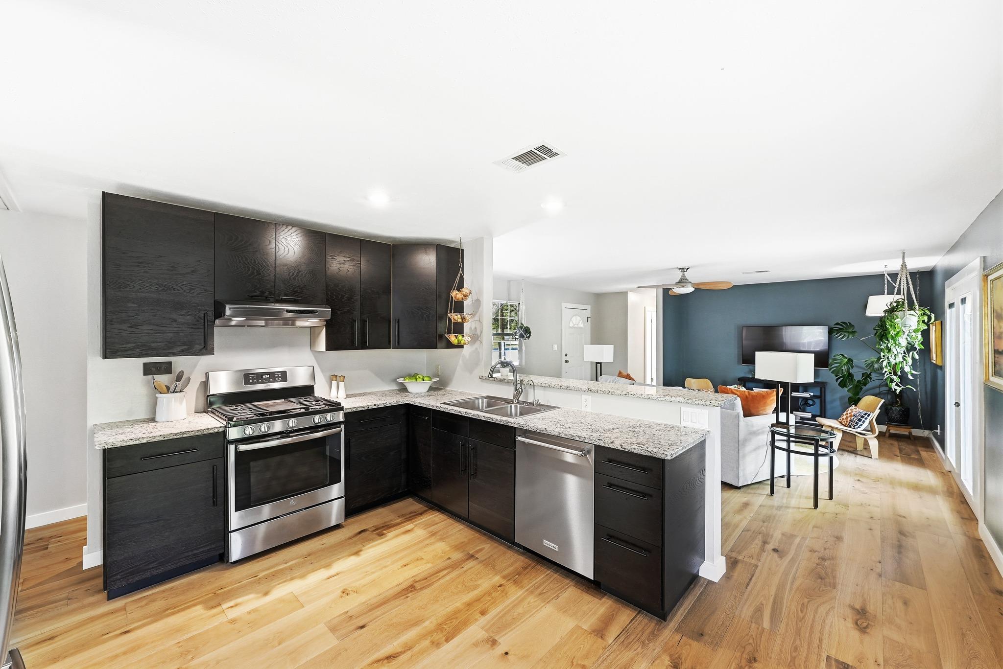 2207 Balboa Rd, Austin, TX 78733