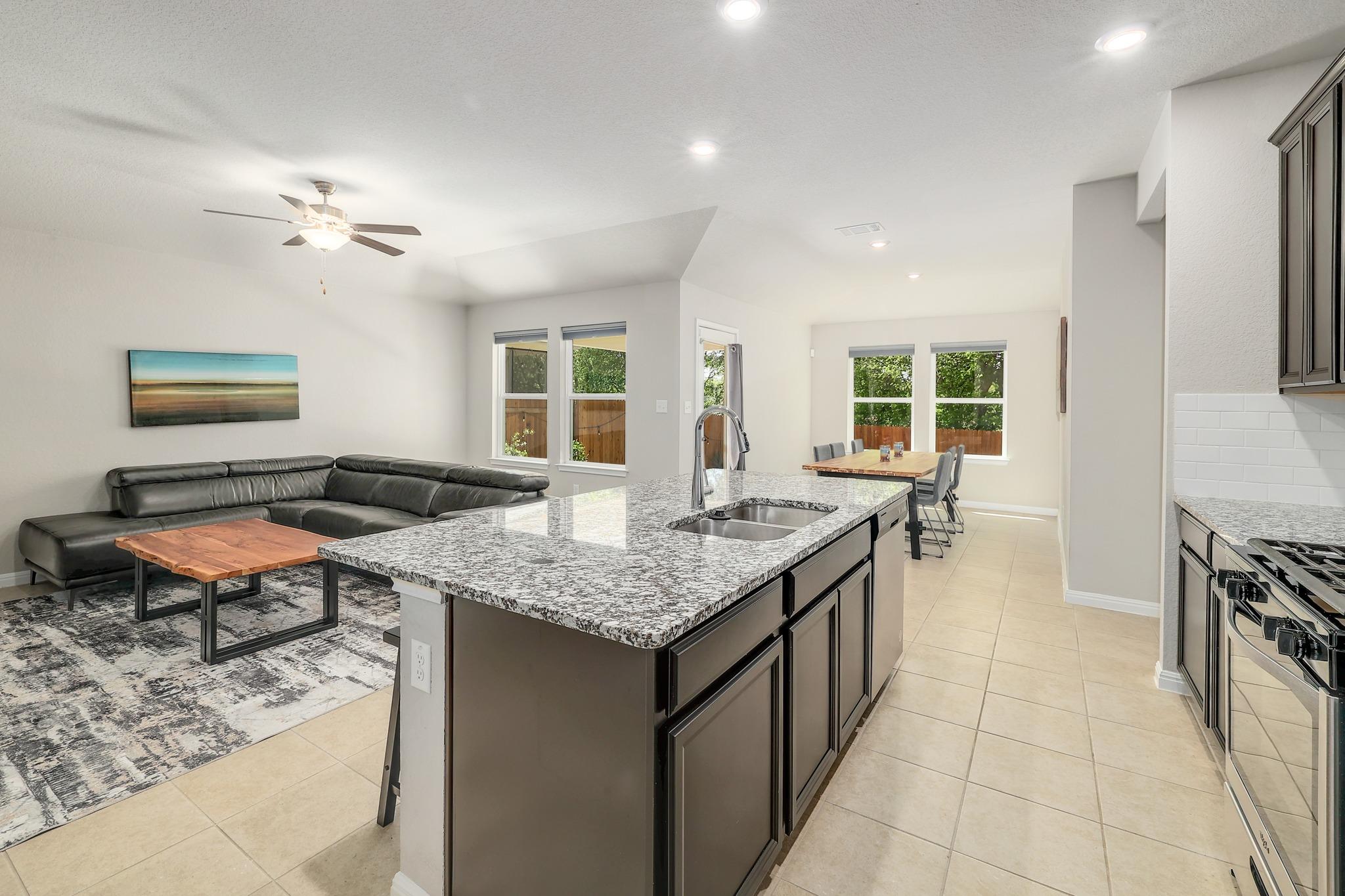 308 Babblebrook Way, Hutto, TX 78634