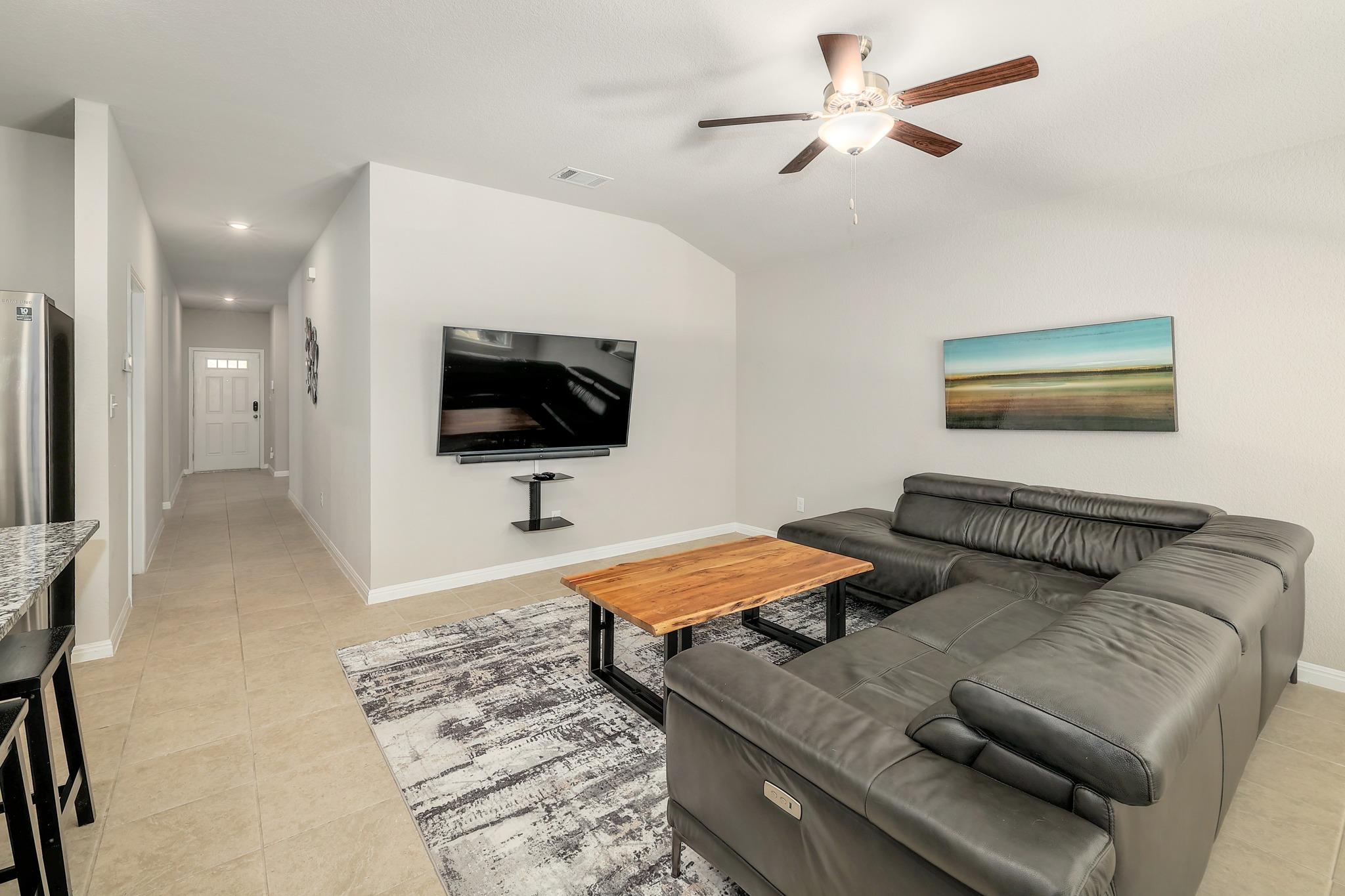 308 Babblebrook Way, Hutto, TX 78634