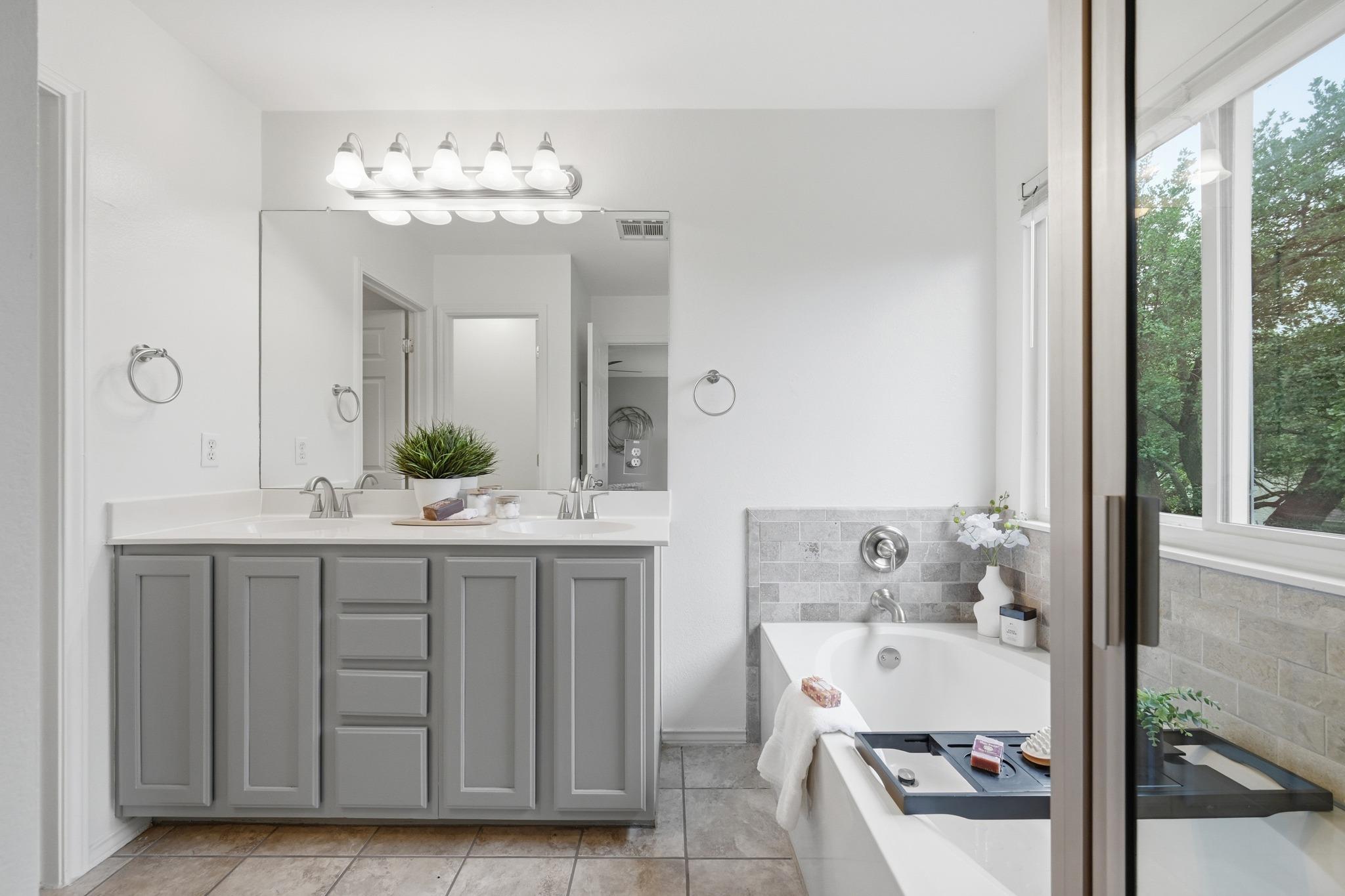 13501 Dulac Cv, Austin, TX 78729