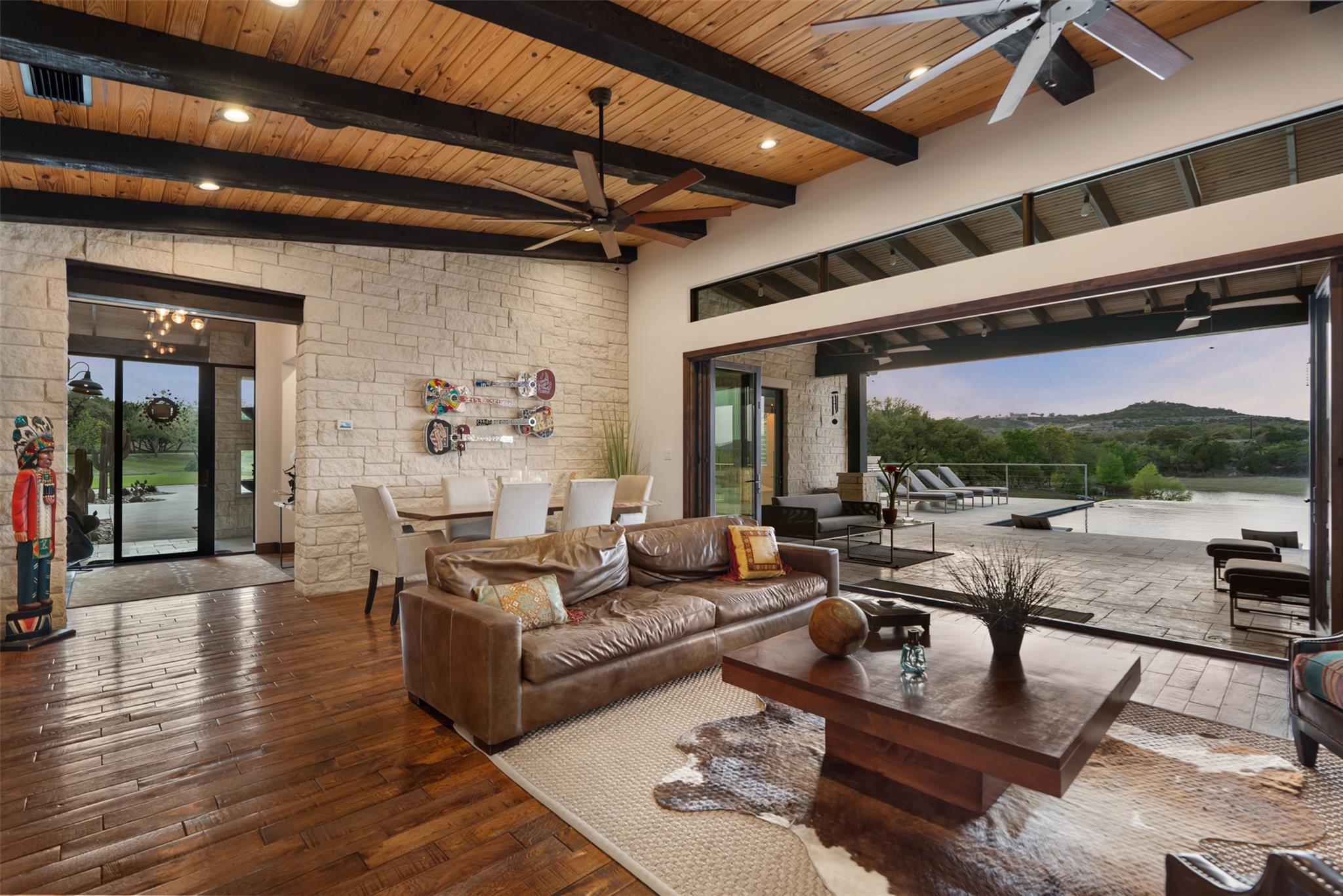 421 Rolling Hills Rd, Blanco, TX 78606