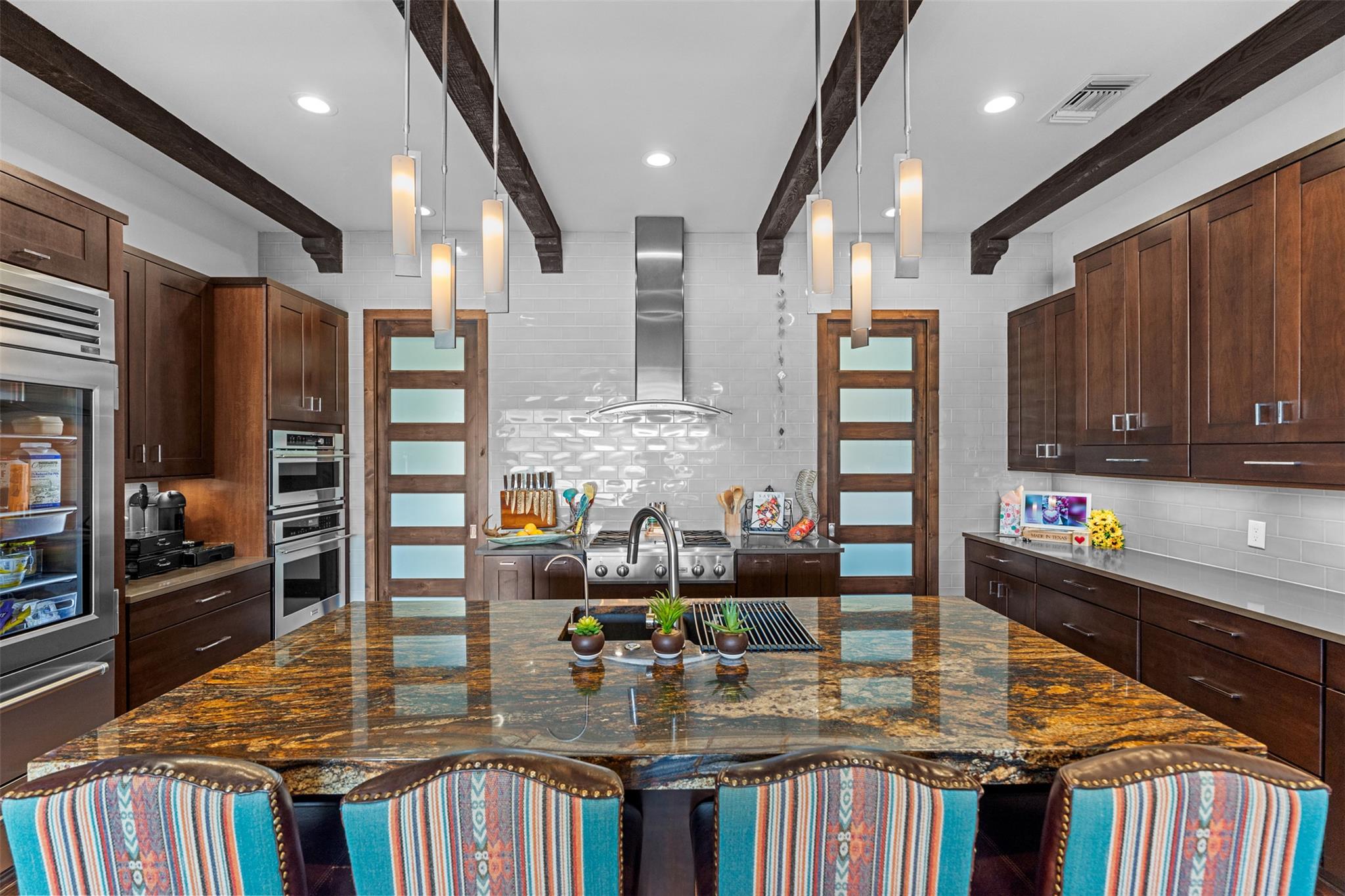 421 Rolling Hills Rd, Blanco, TX 78606