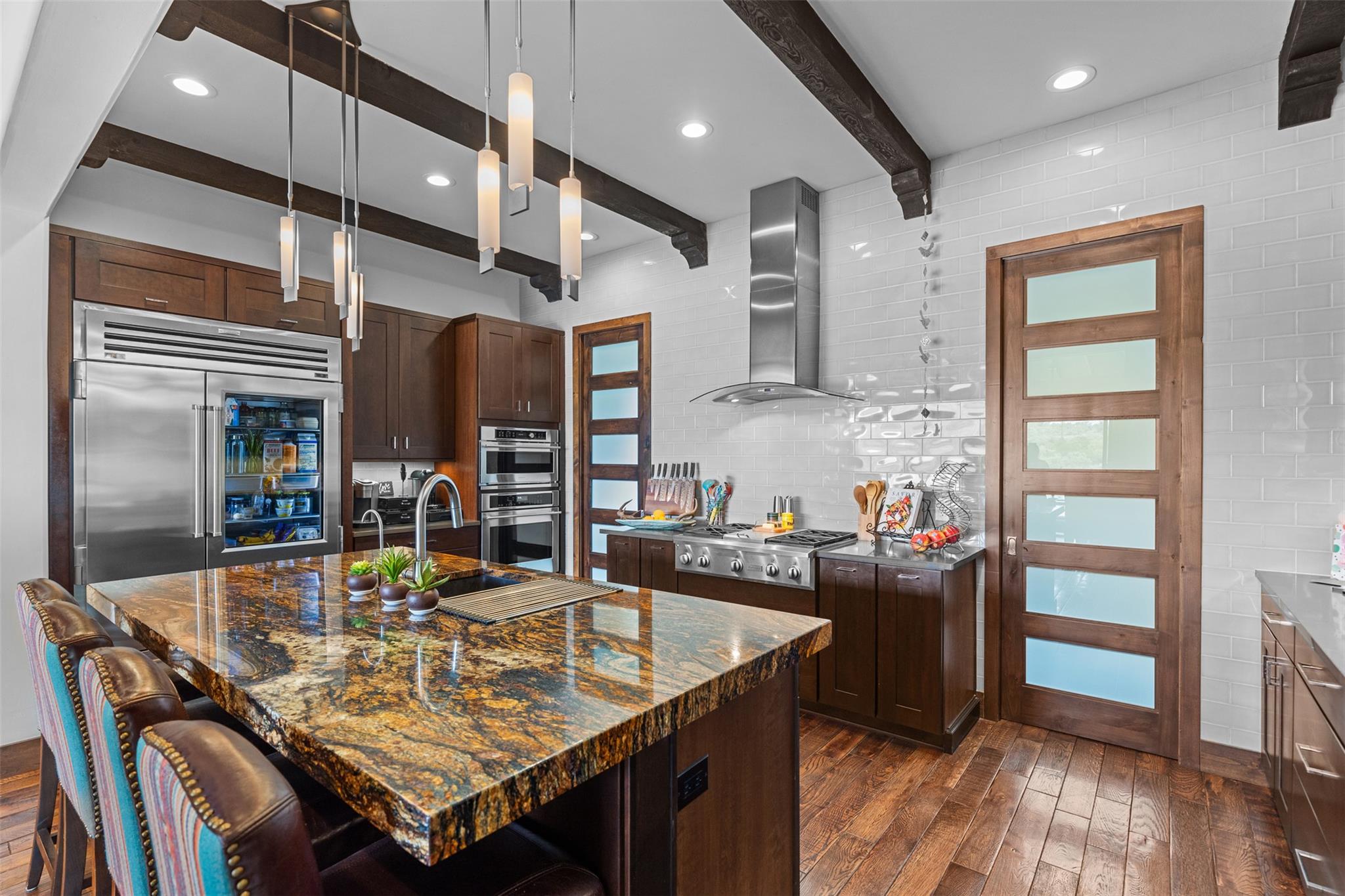 421 Rolling Hills Rd, Blanco, TX 78606