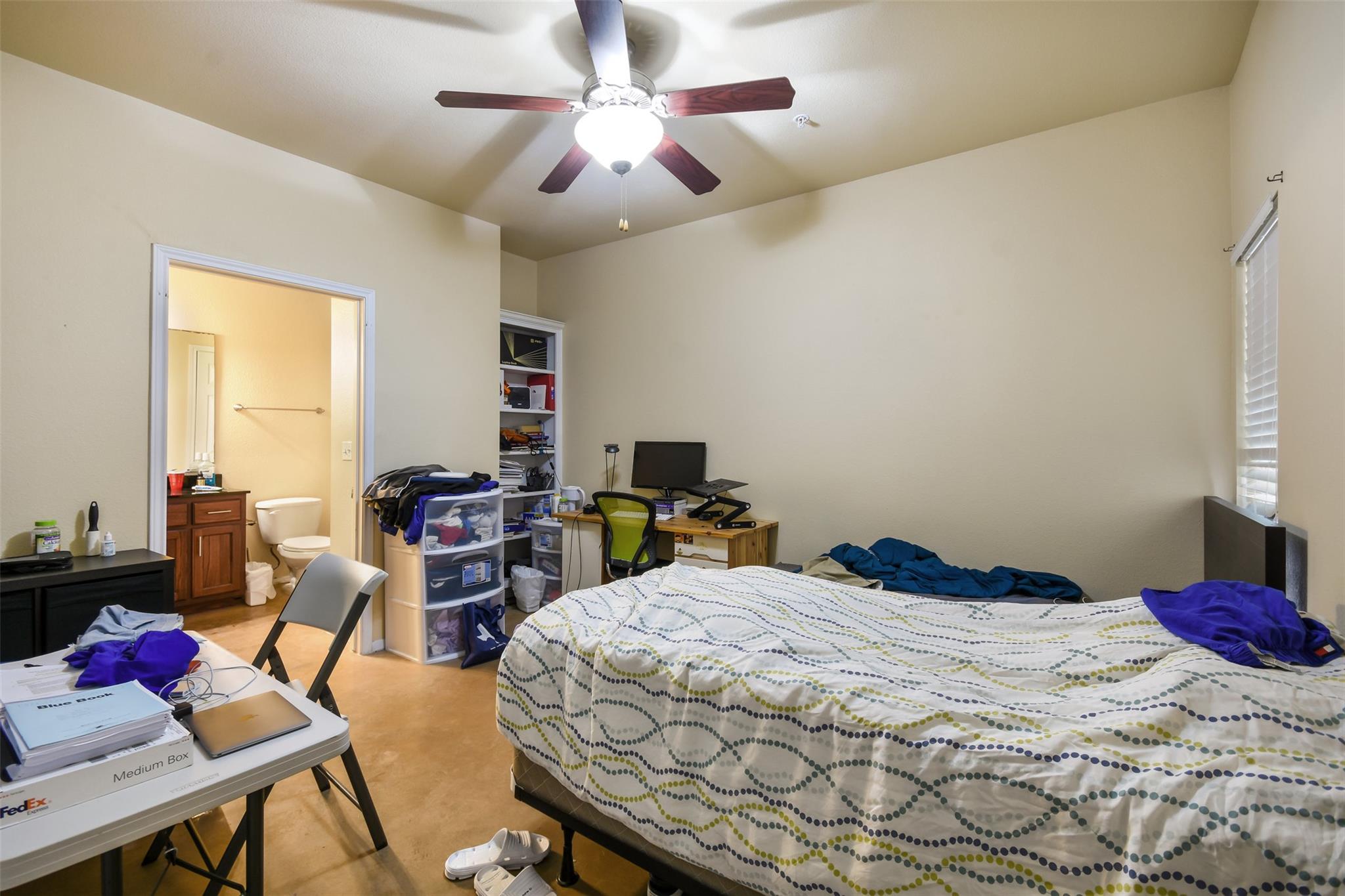 910 W 25th St # 503, Austin, TX 78705