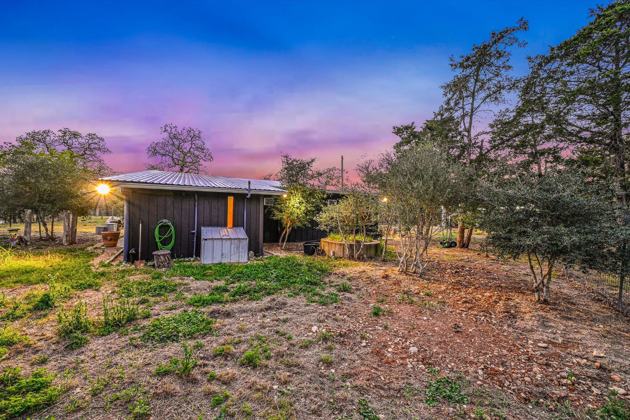 853 Saint Delight Rd, Paige, TX 78659