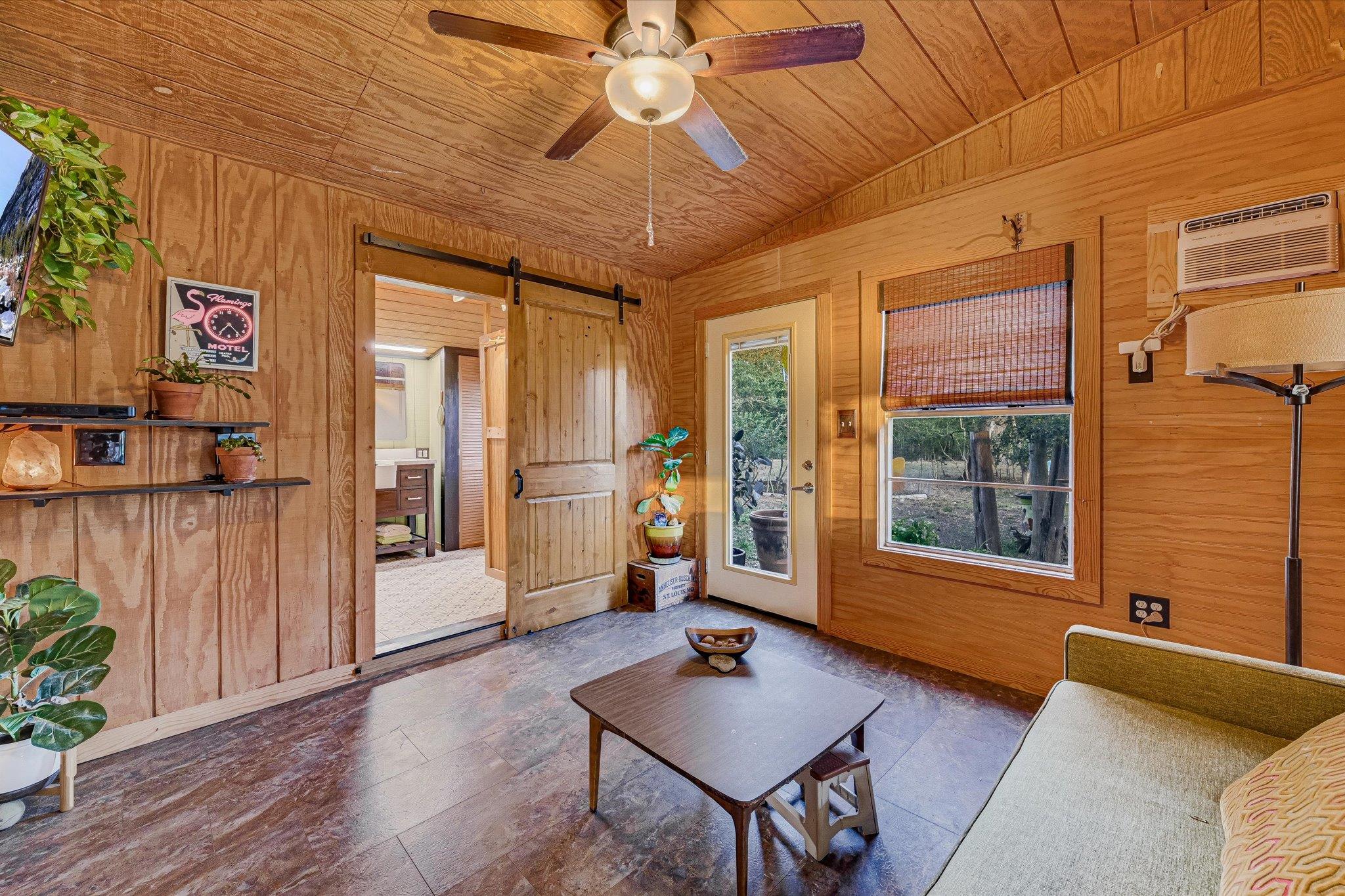 853 Saint Delight Rd, Paige, TX 78659