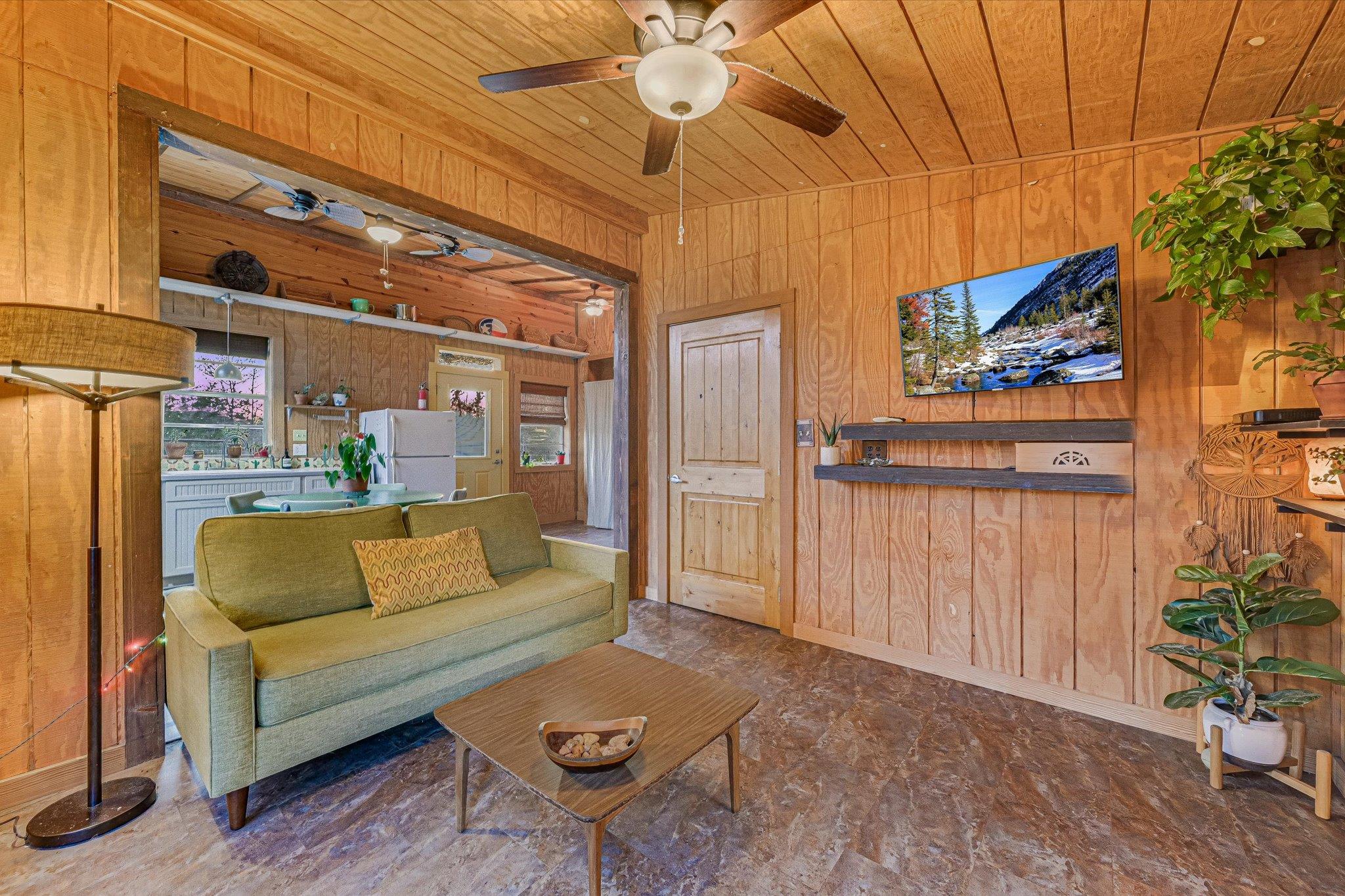 853 Saint Delight Rd, Paige, TX 78659