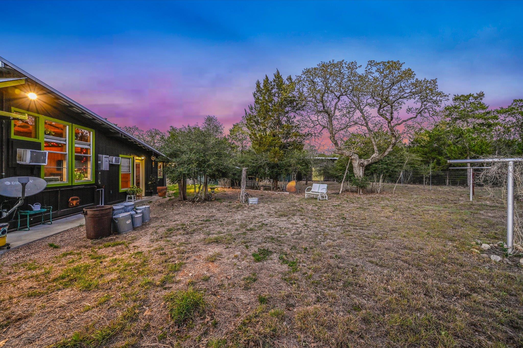 853 Saint Delight Rd, Paige, TX 78659