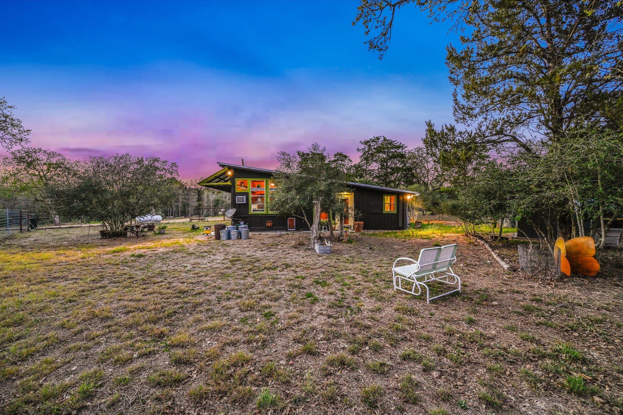 853 Saint Delight Rd, Paige, TX 78659