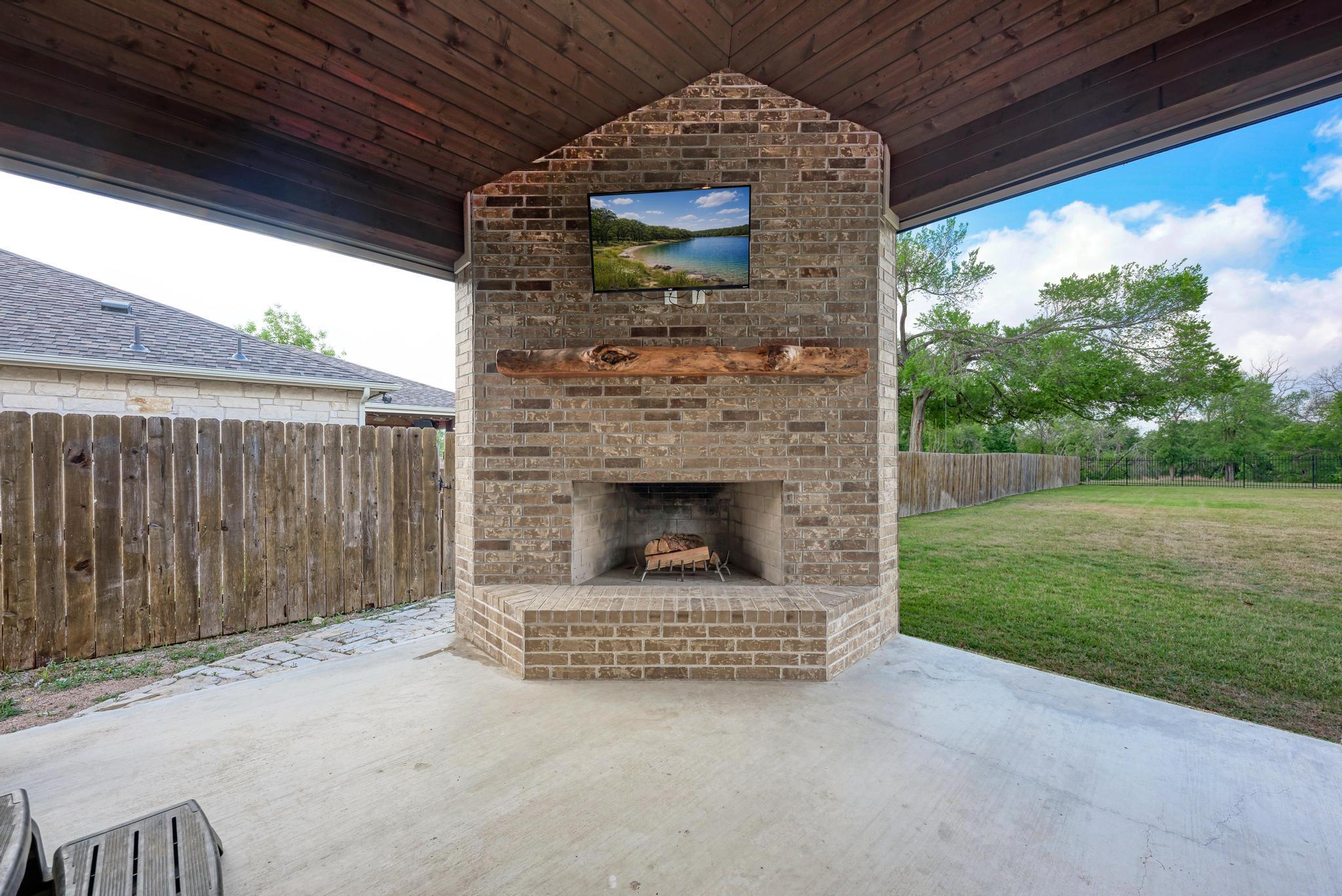 1119 Enclave Way, Hutto, TX 78634