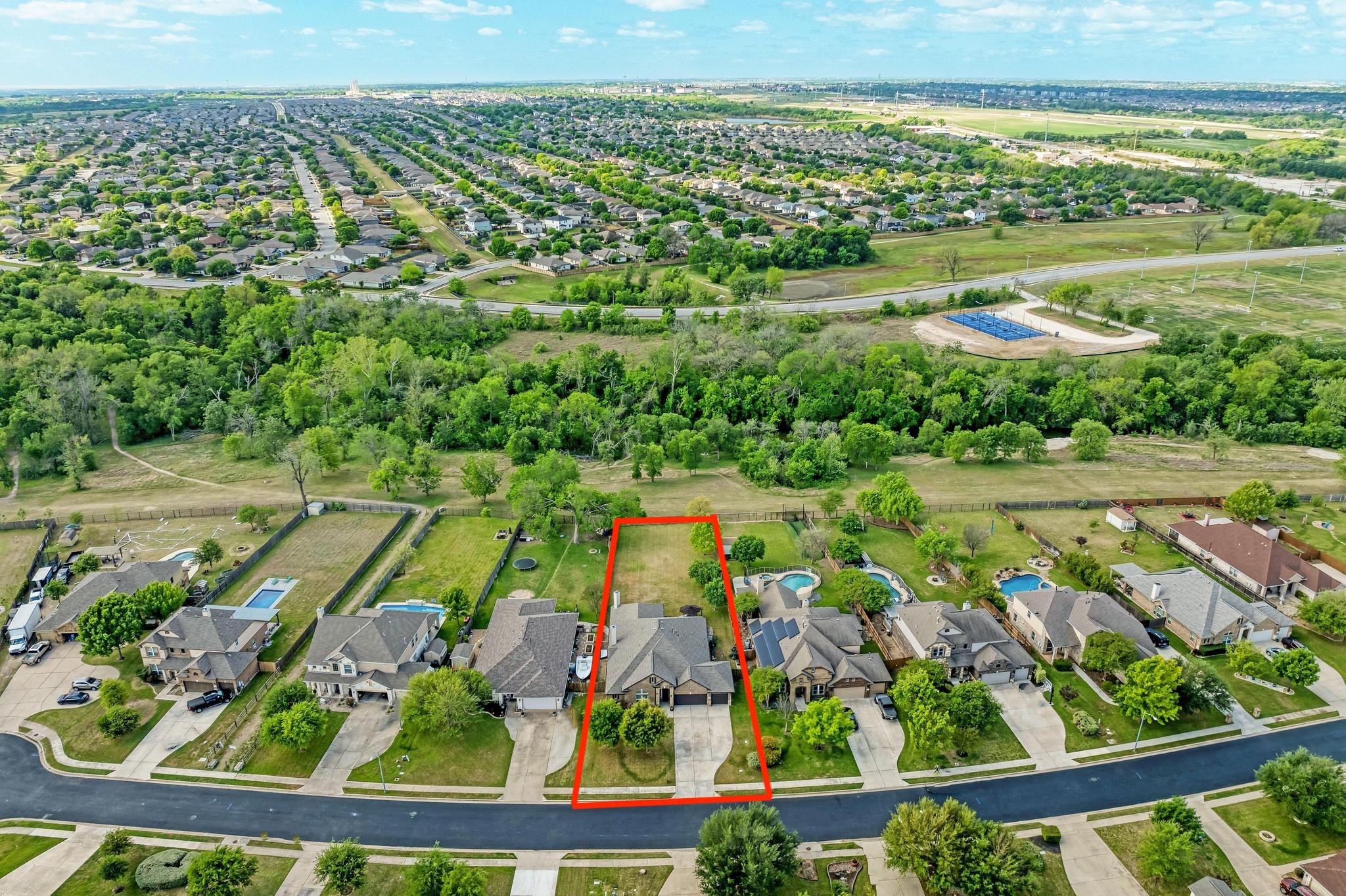 1119 Enclave Way, Hutto, TX 78634