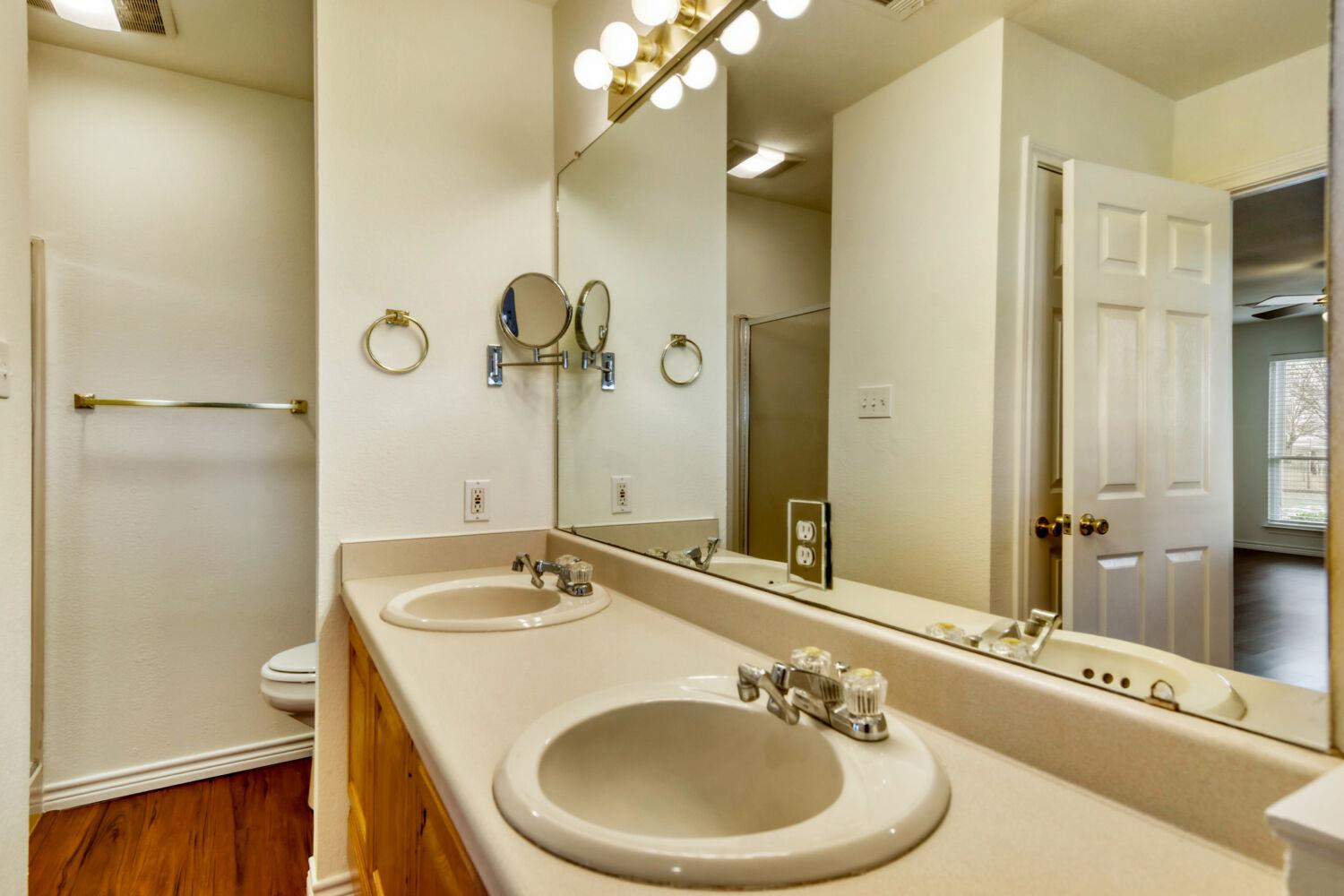 2601 Windy Ridge Rd, Taylor, TX 76574