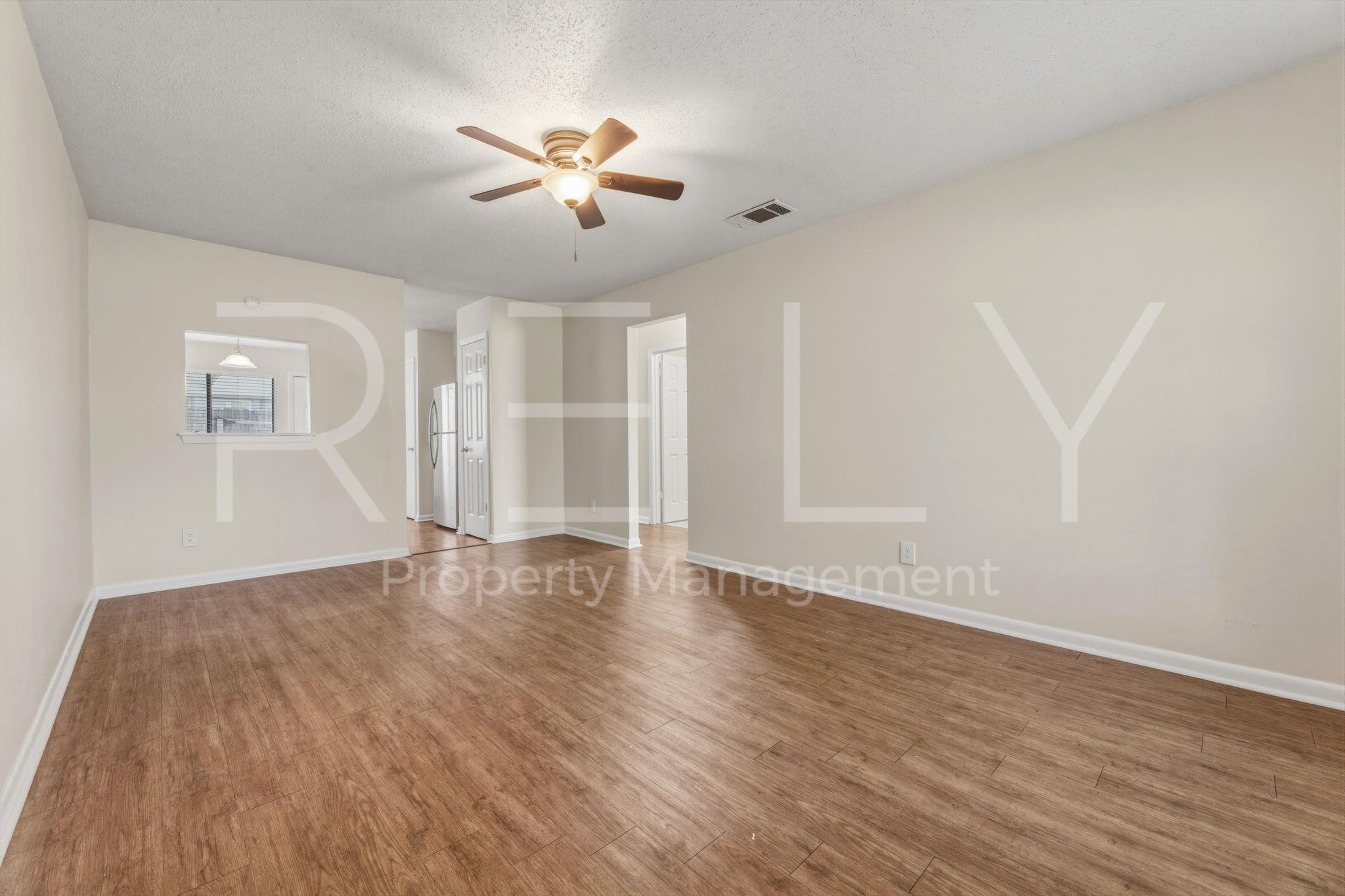 205 W William Cannon Dr # B, Austin, TX 78745