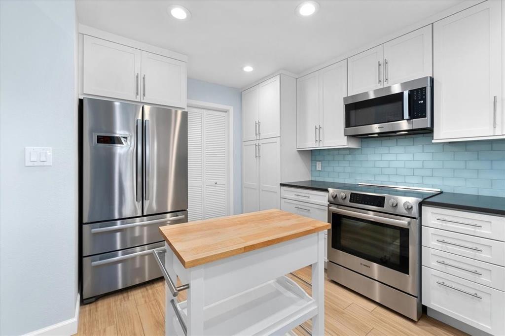 6410 Five Acre Wood St, Austin, TX 78746