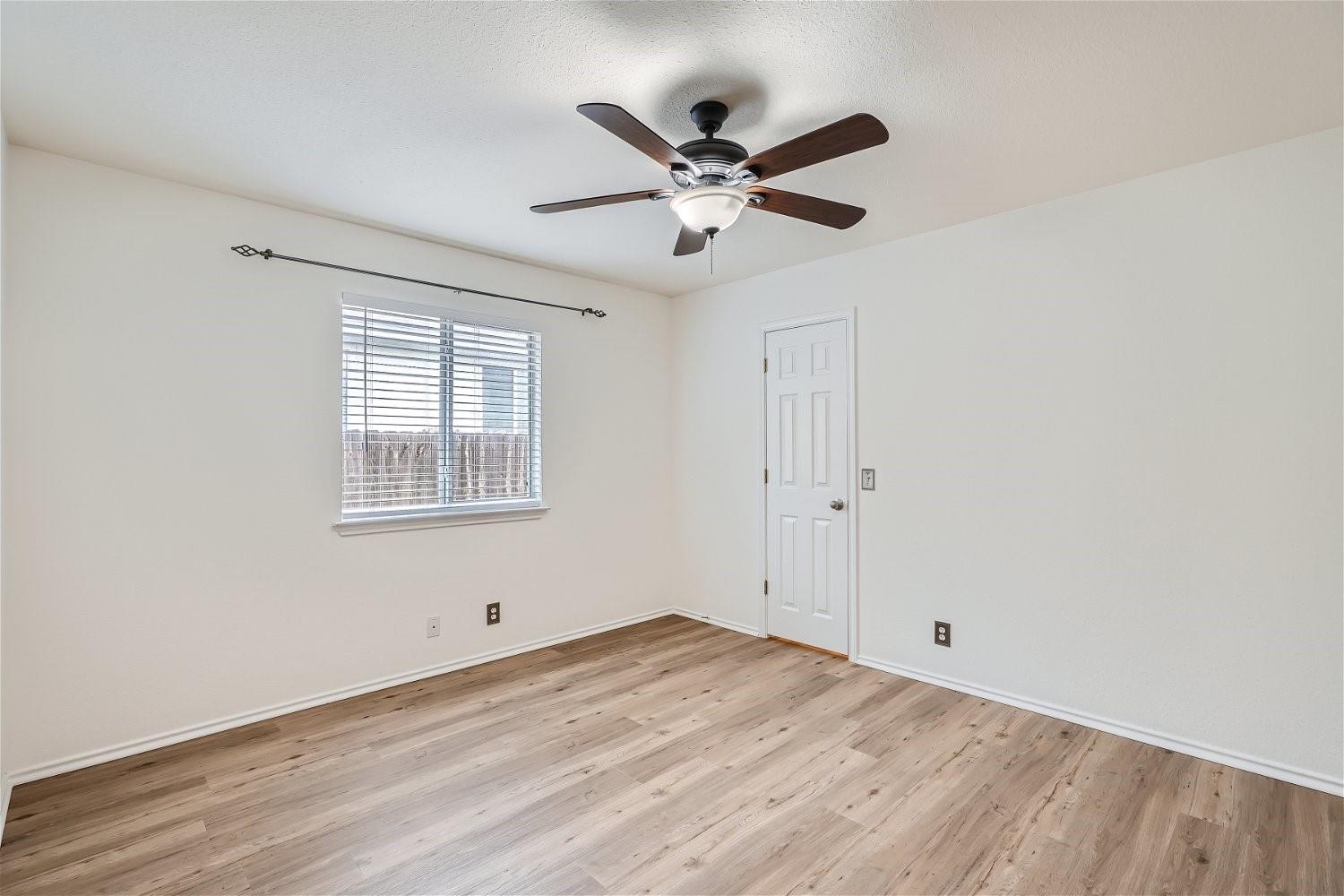 6937 Sabrina Dr, Austin, TX 78747