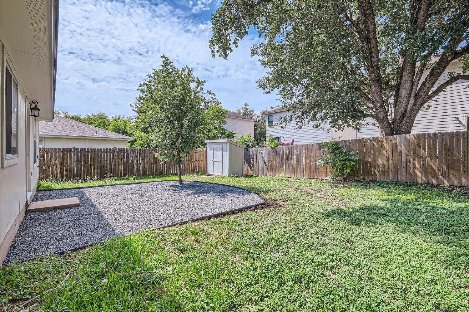 6937 Sabrina Dr, Austin, TX 78747