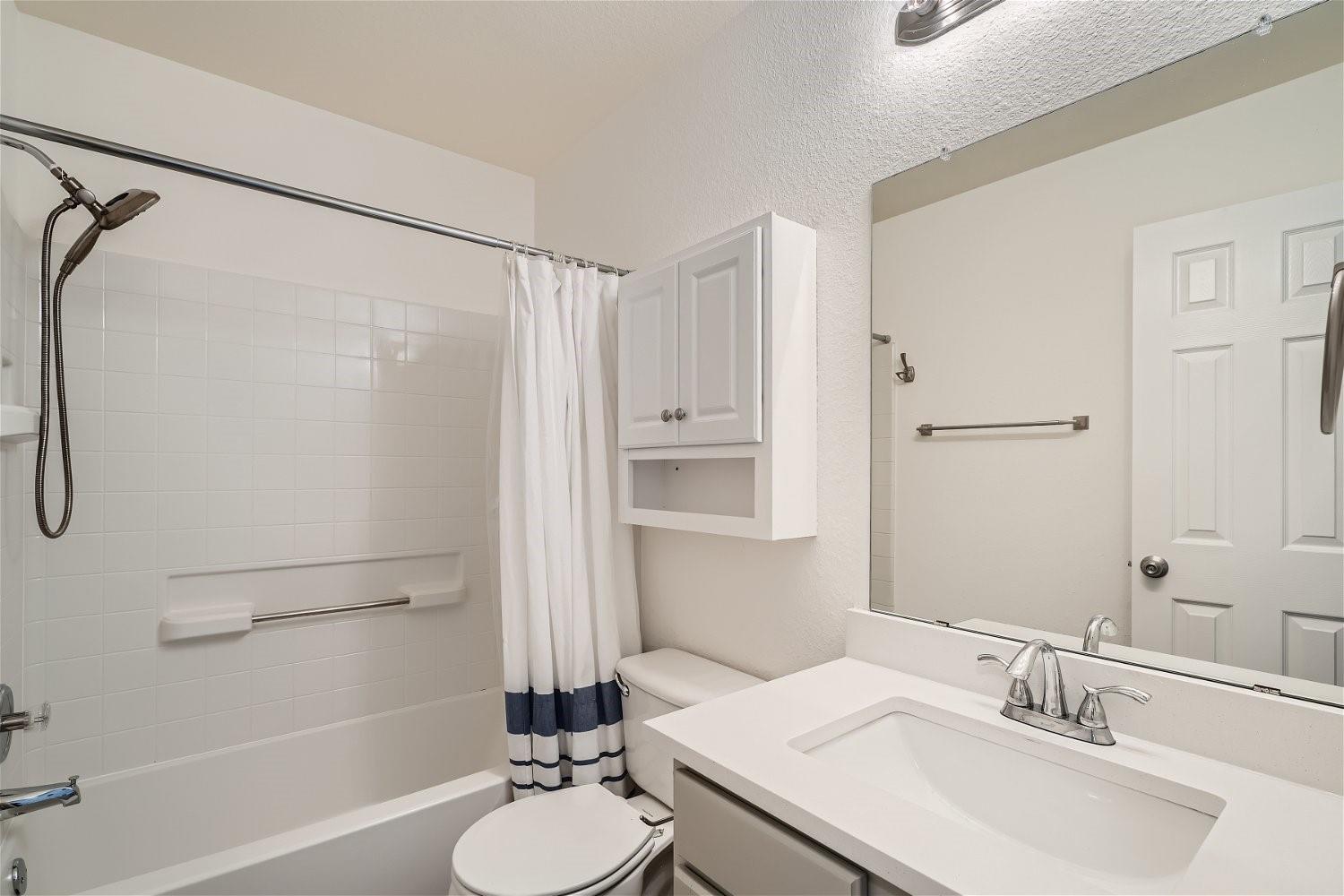 6937 Sabrina Dr, Austin, TX 78747