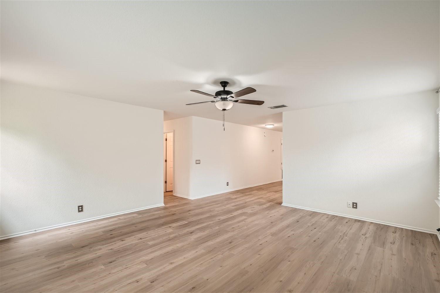 6937 Sabrina Dr, Austin, TX 78747