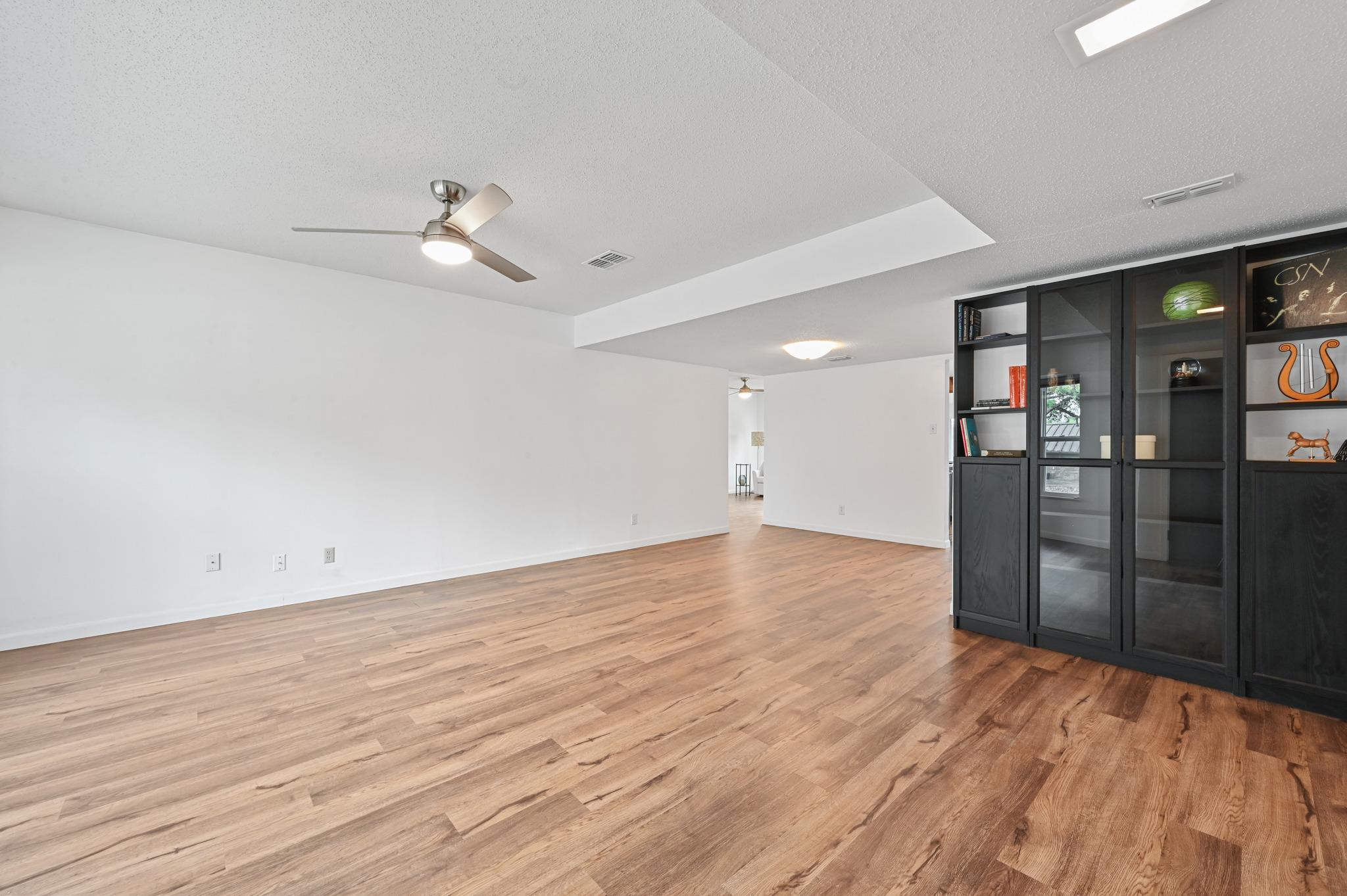 5301 Buffalo Pass, Austin, TX 78745