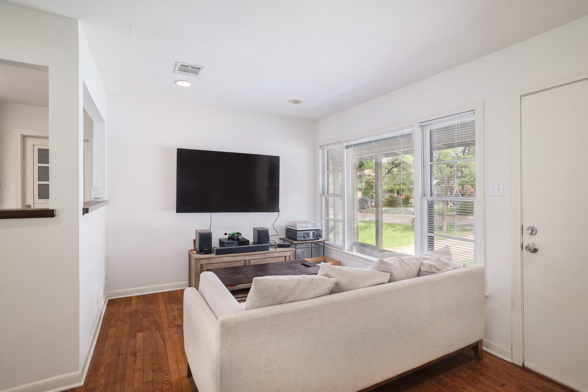 2203 Arpdale St, Austin, TX 78704