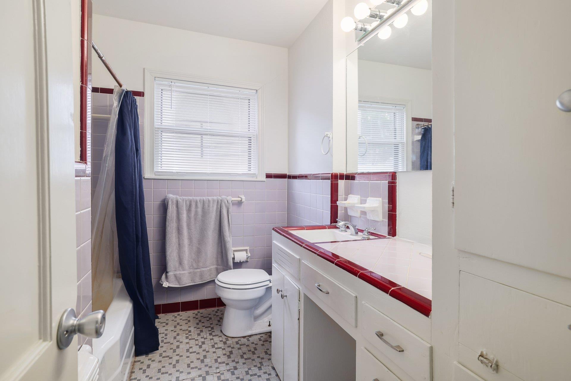 2203 Arpdale St, Austin, TX 78704