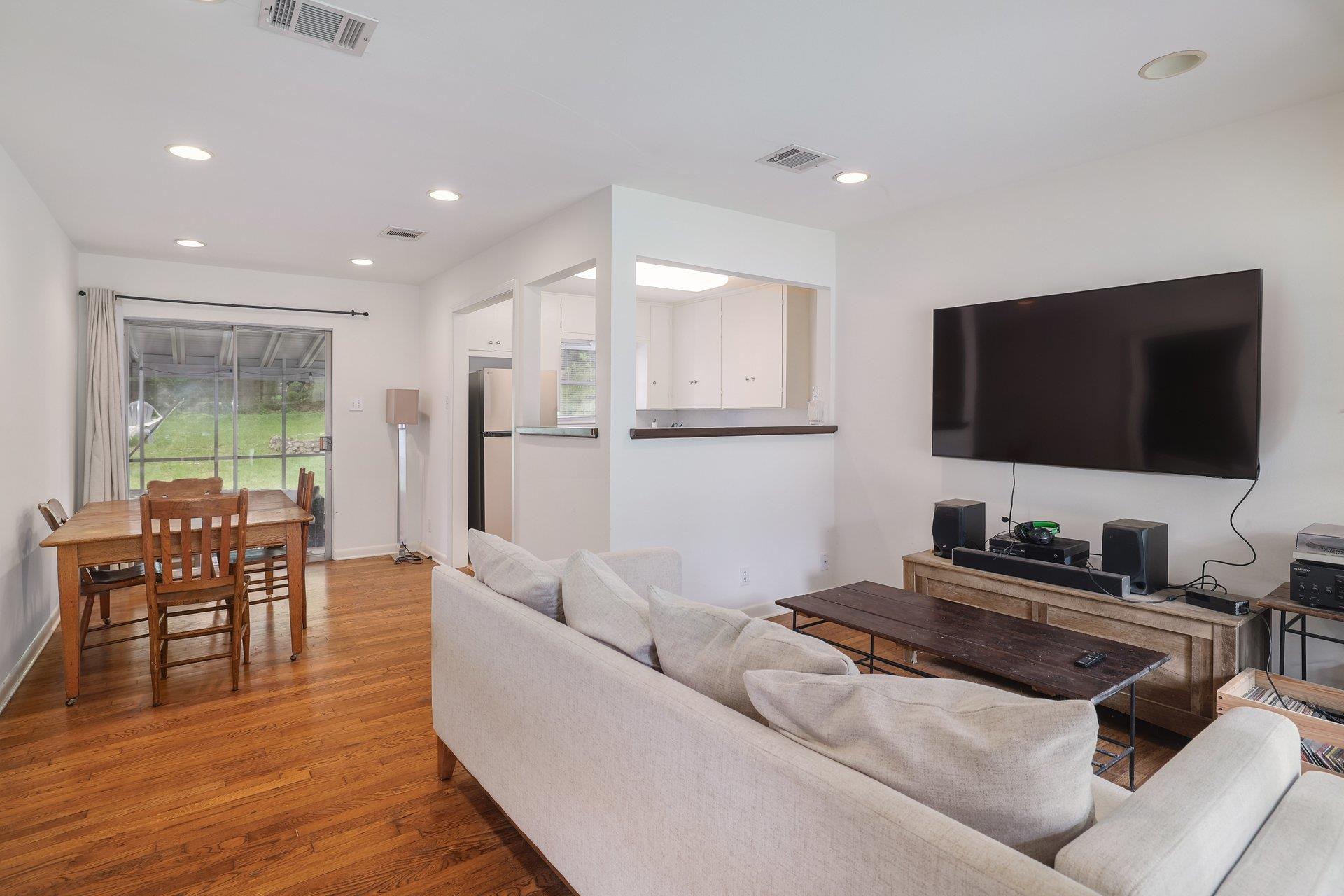 2203 Arpdale St, Austin, TX 78704