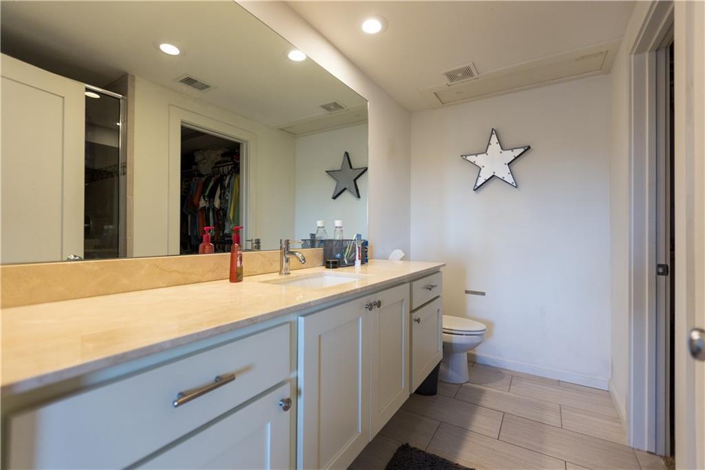 2708 San Pedro St # 302, Austin, TX 78705