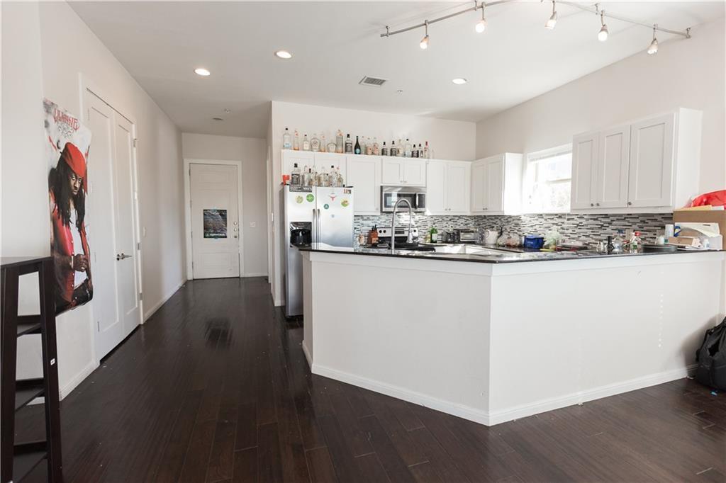 2708 San Pedro St # 302, Austin, TX 78705