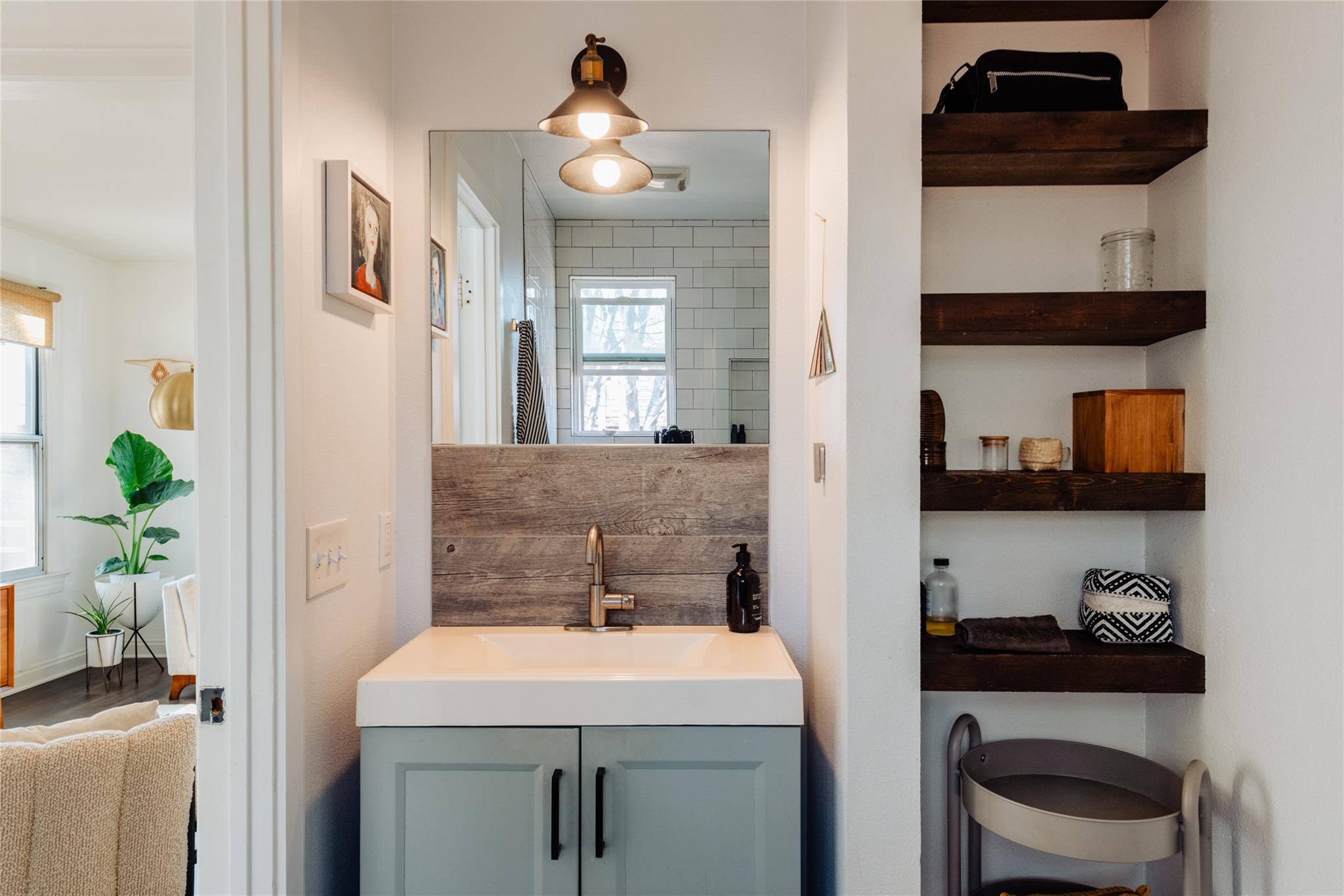 206 W Milton St # B, Austin, TX 78704