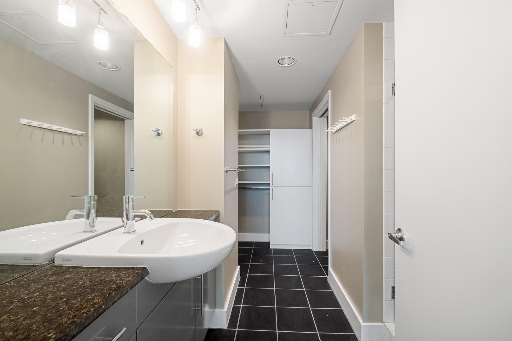 300 Bowie St # 1201, Austin, TX 78703